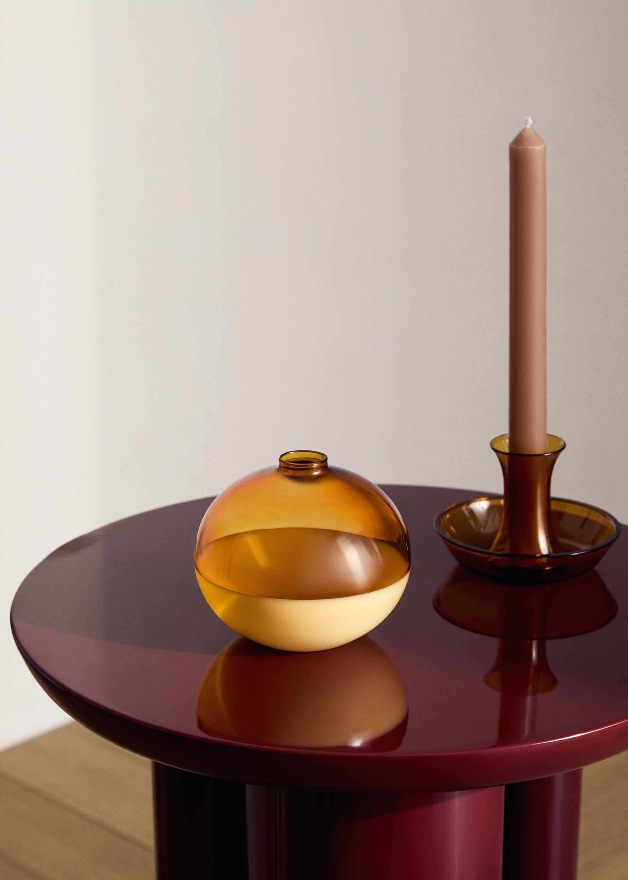 Borosilicate bud vase - General plane, Ochre. Ref: 17093824-00.