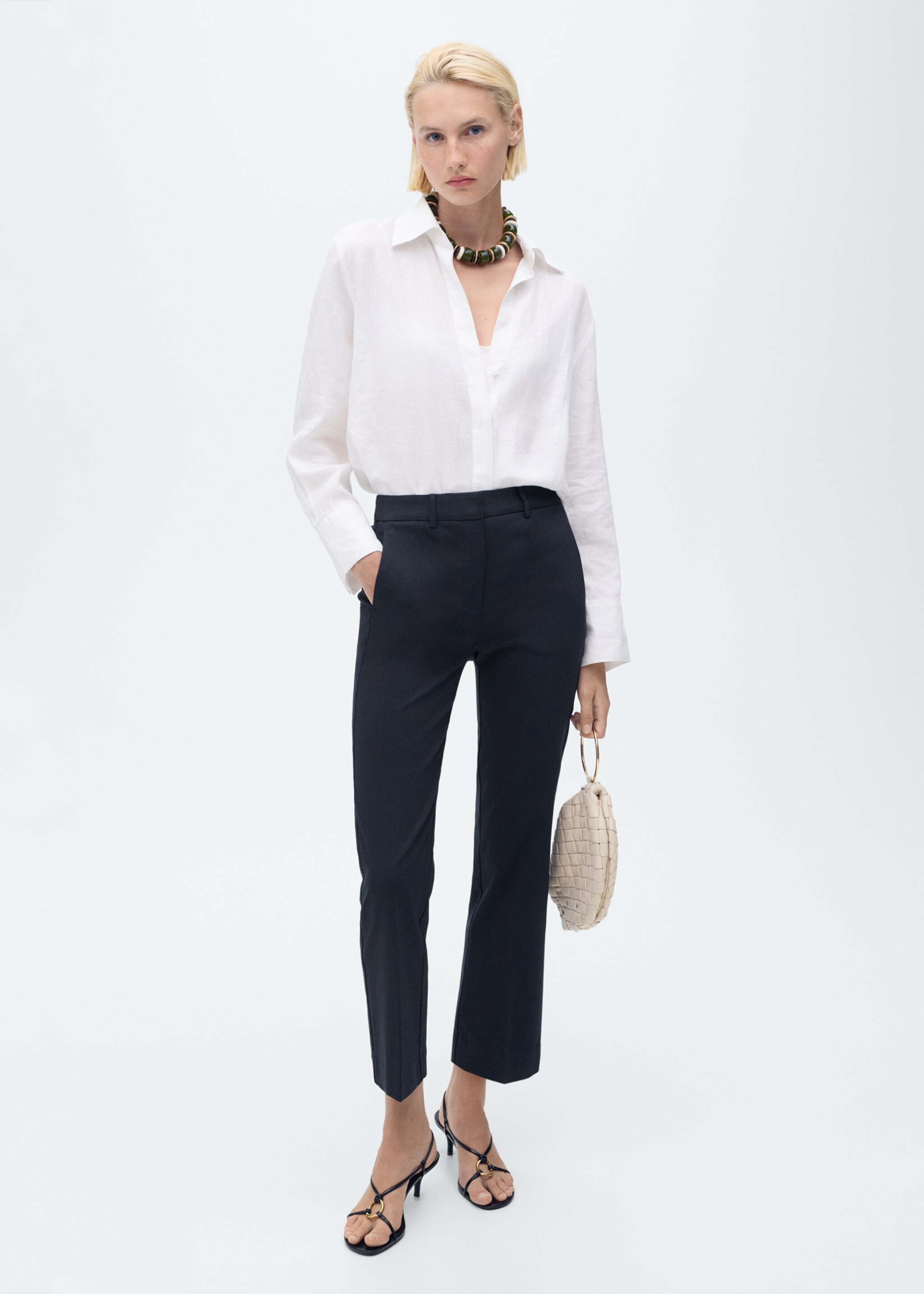 Straight-cut crop trousers - General plane