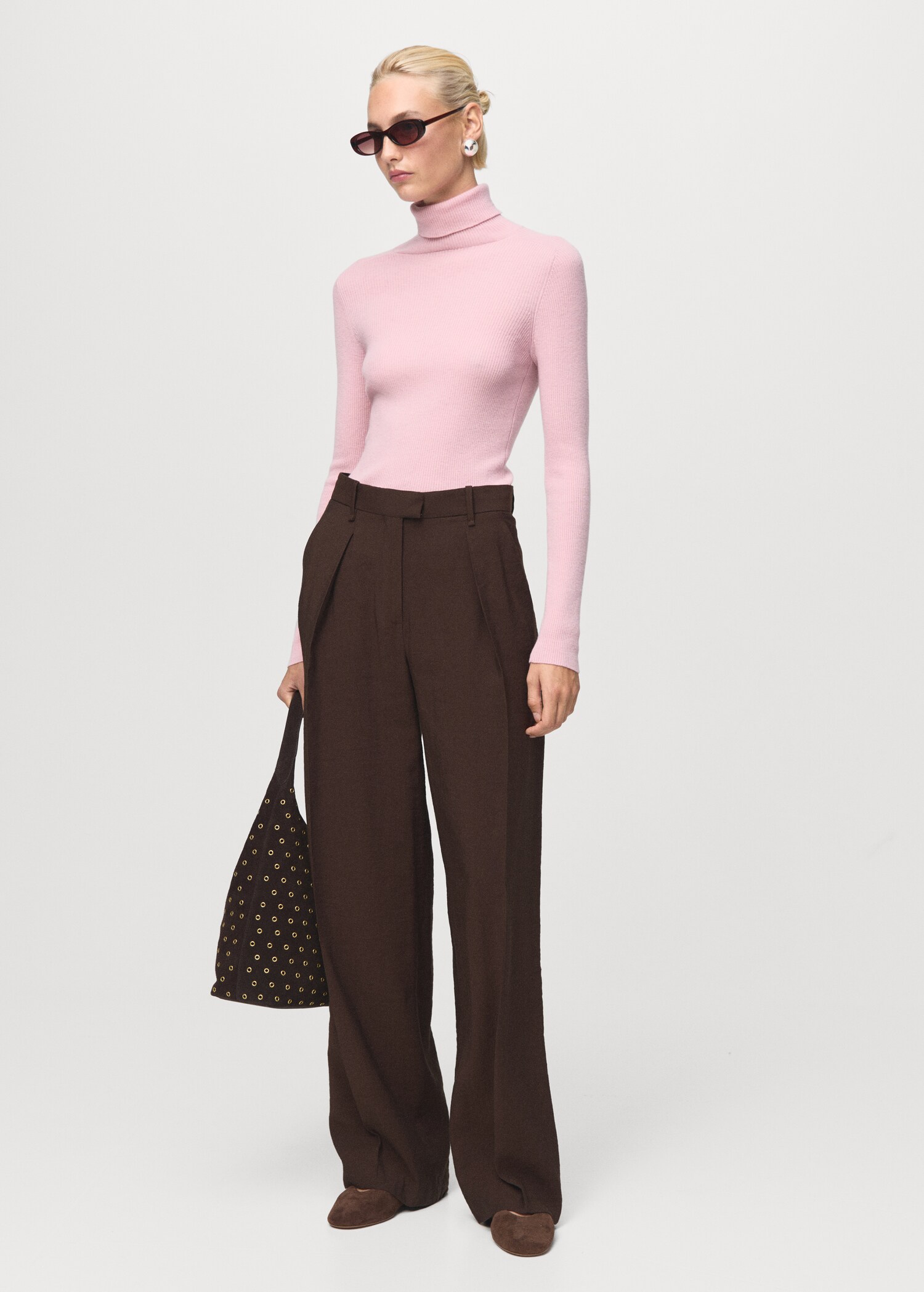 Turtleneck wool sweater - General plane