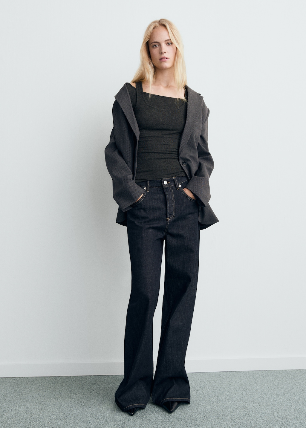 Combined crew neck sweater