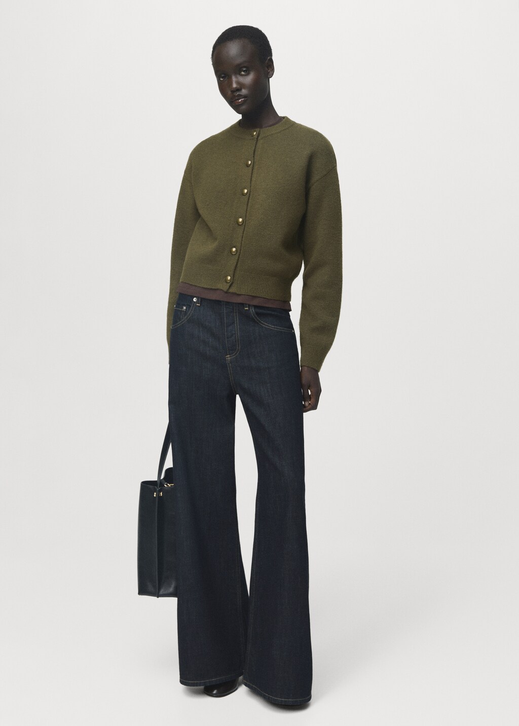 Chunky-knit cardigan with buttons