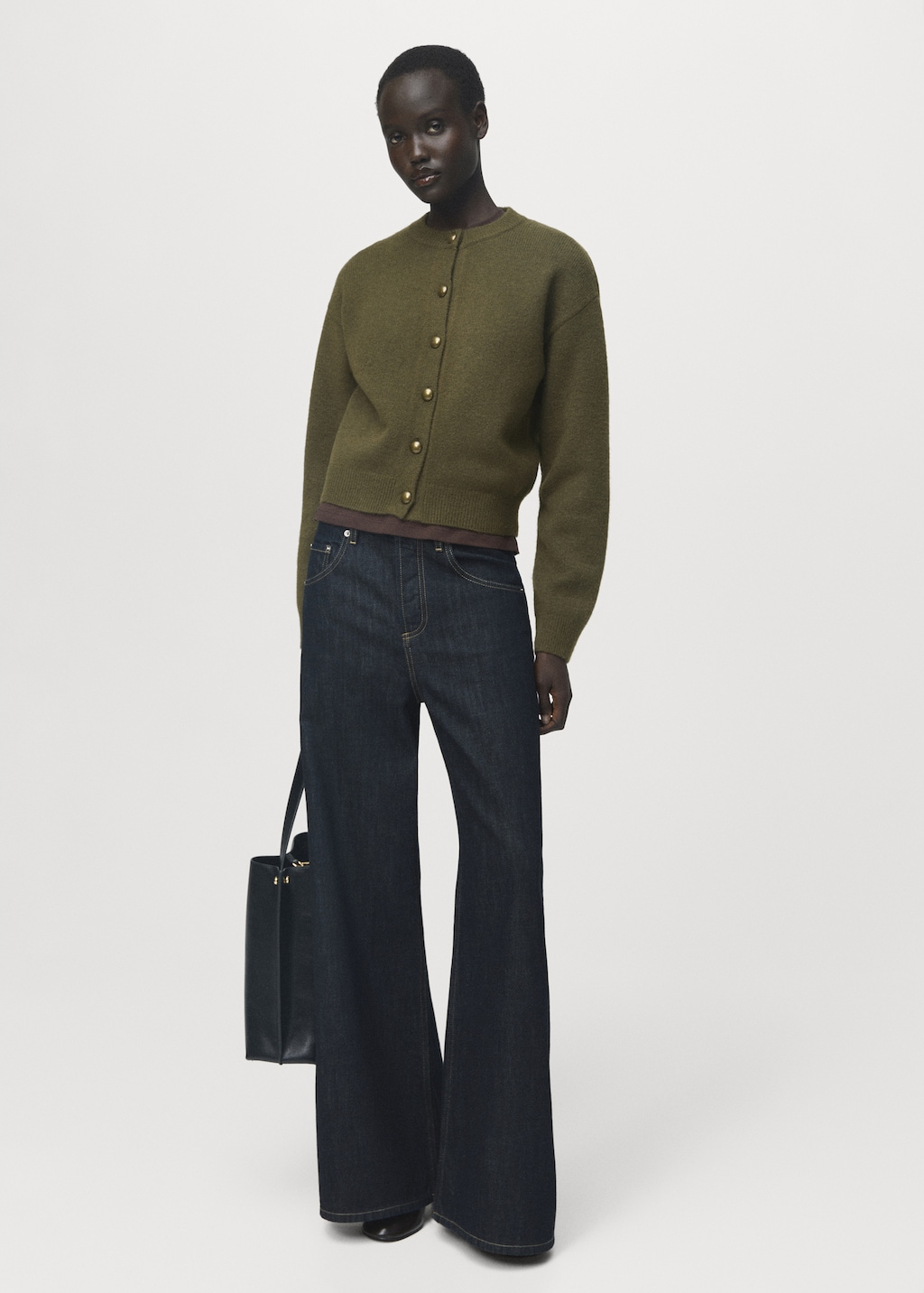 Chunky-knit cardigan with buttons