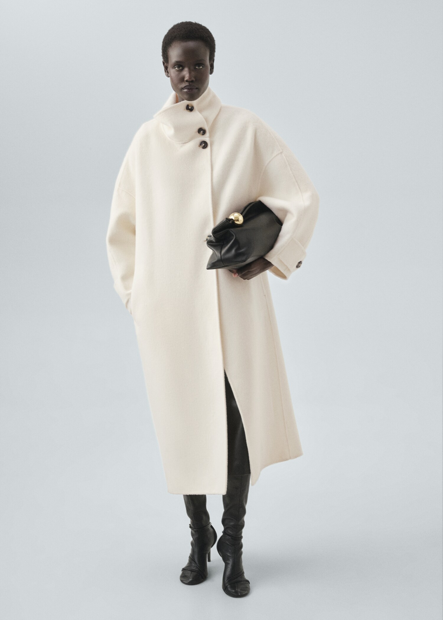 Wool funnel neck coat - General plane