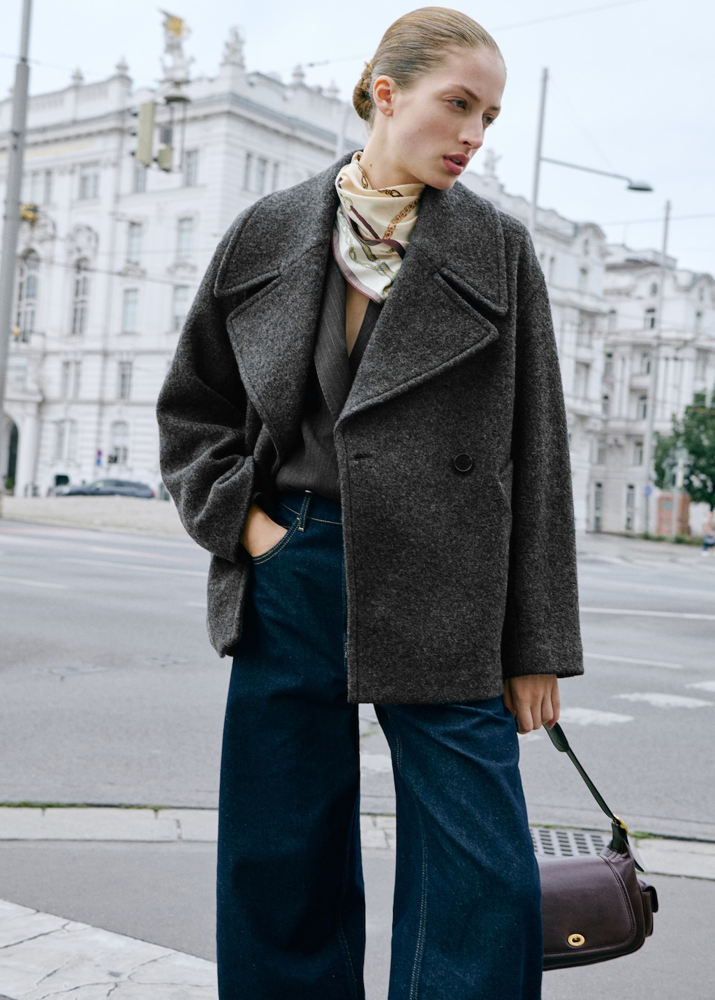 Oversized wool coat with maxi lapels