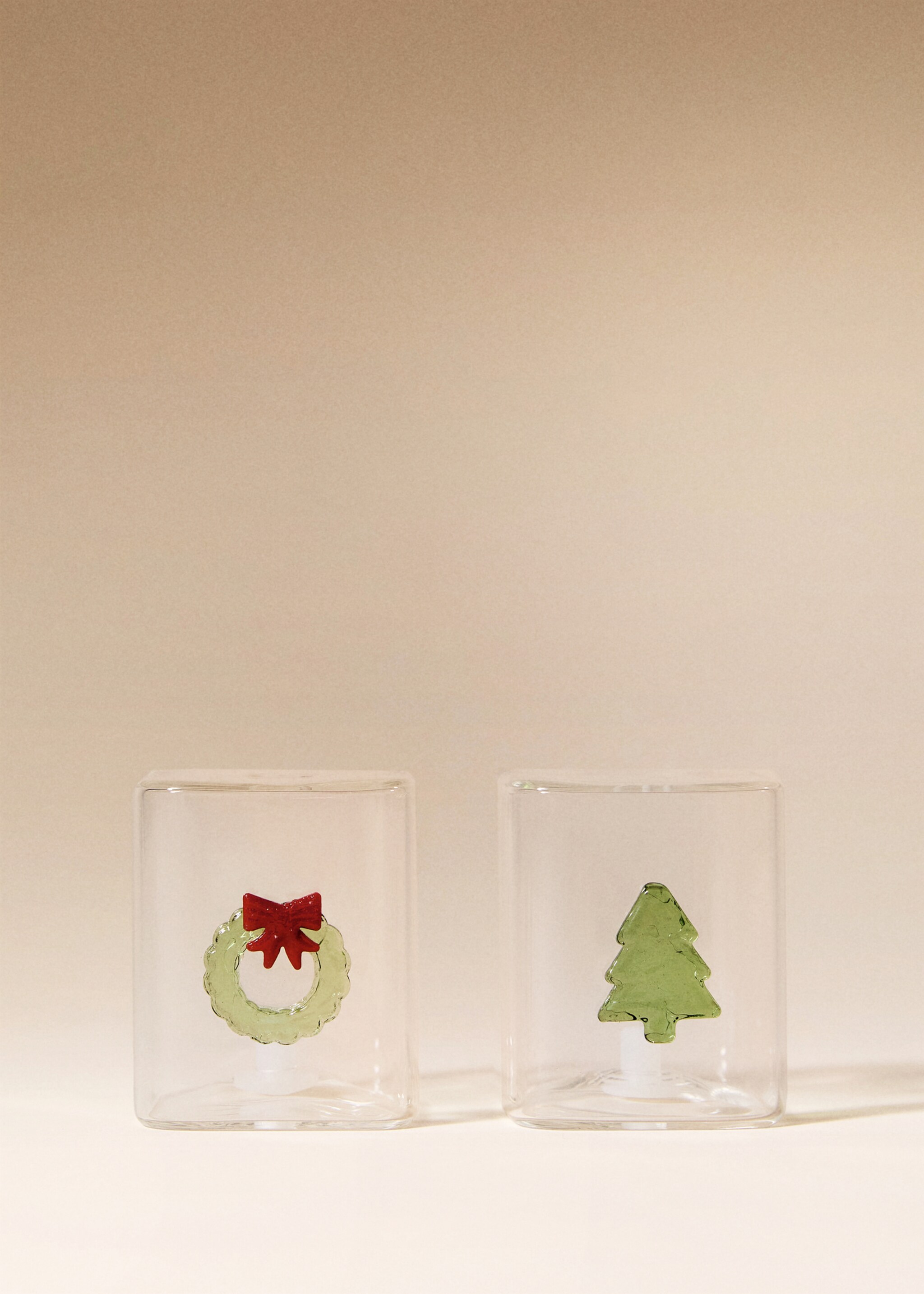 Salero y pimentero borosilicato corona y árbol - Plano general, Verde bosque. Ref: 17097780-00.