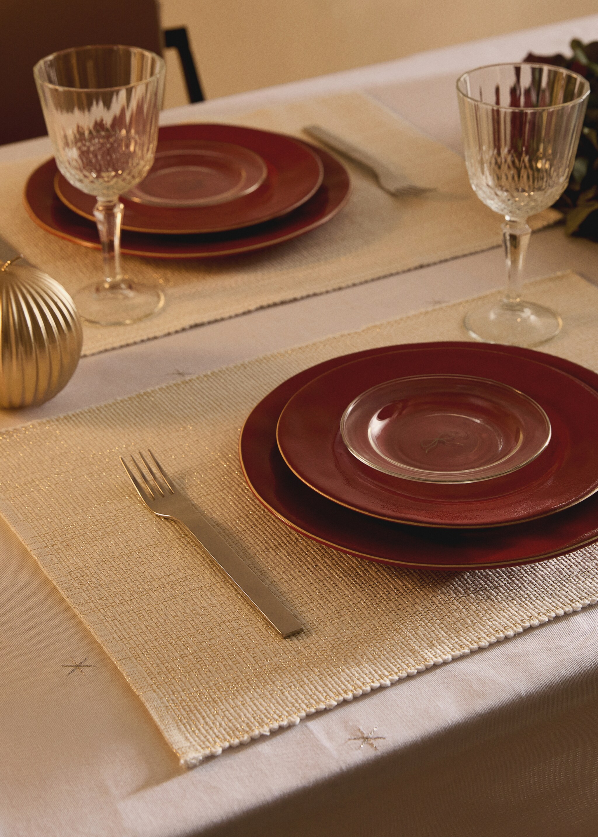 Pack aus 2 Tischsets aus Baumwolle mit metallisierten Fasern - Allgemeine Ansicht, Gold. Ref: 17097781-00.