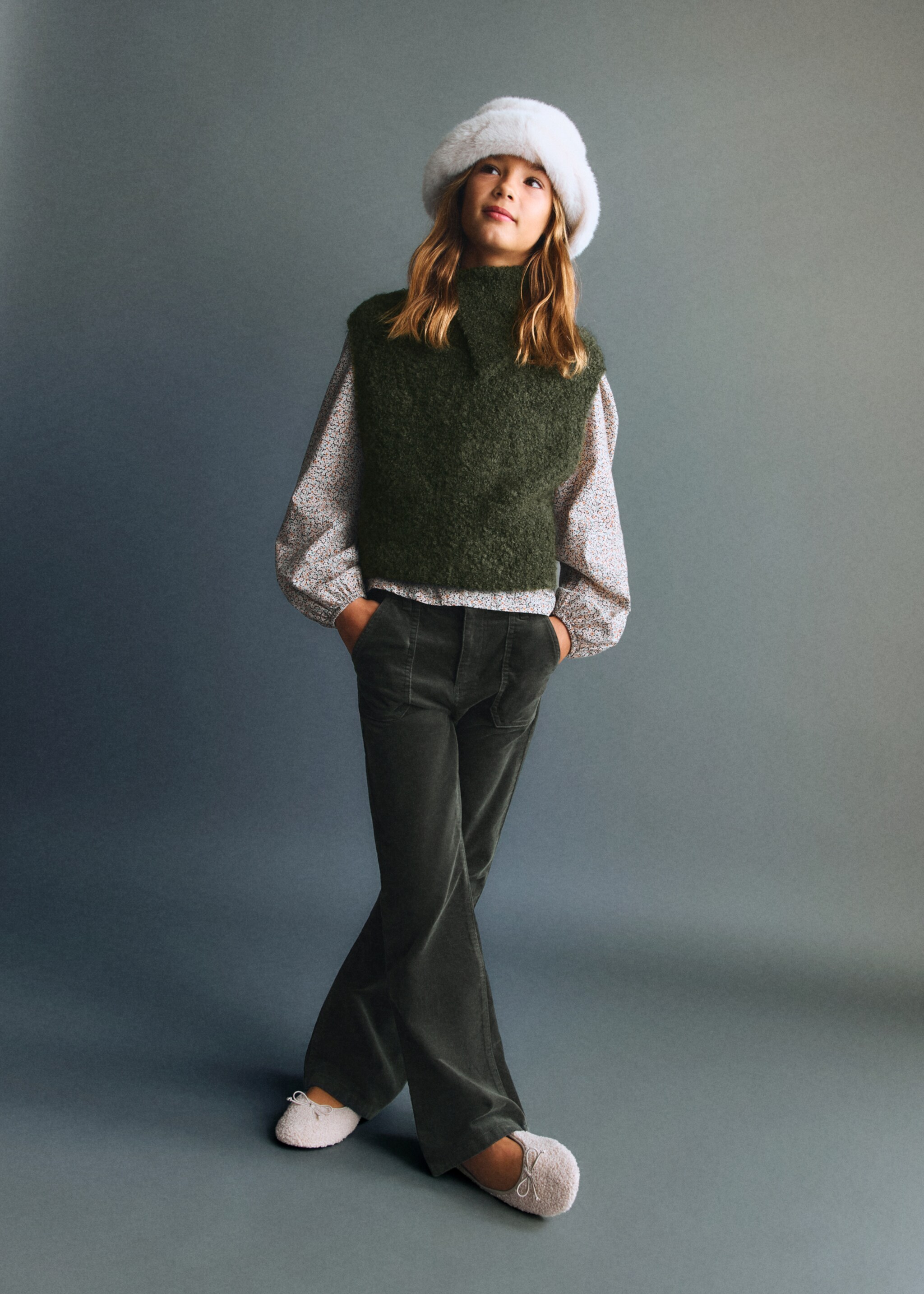 Turtleneck knitted gilet - General plane, Dark Green. Ref: 17097785-00.