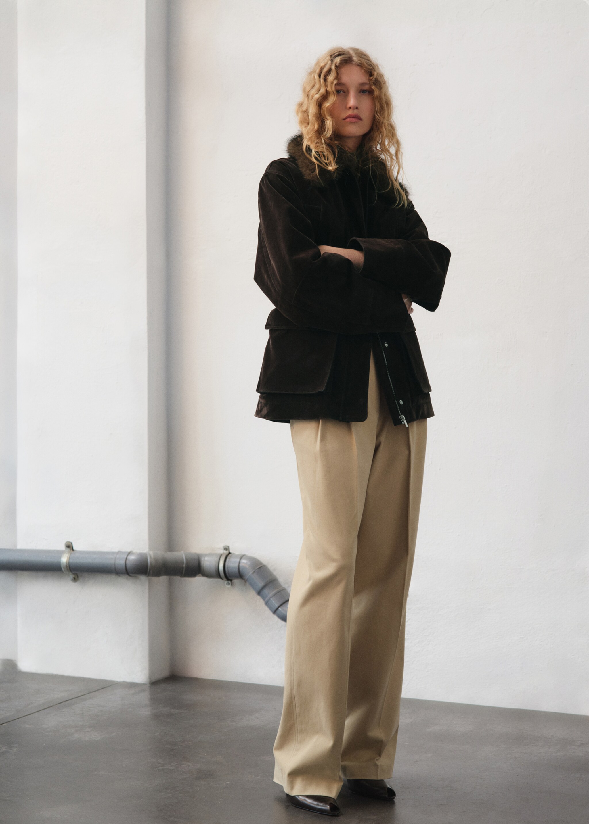 Velvet-finish parka with fur-effect collar - General plane, Chocolate. Ref: 17097804-00.