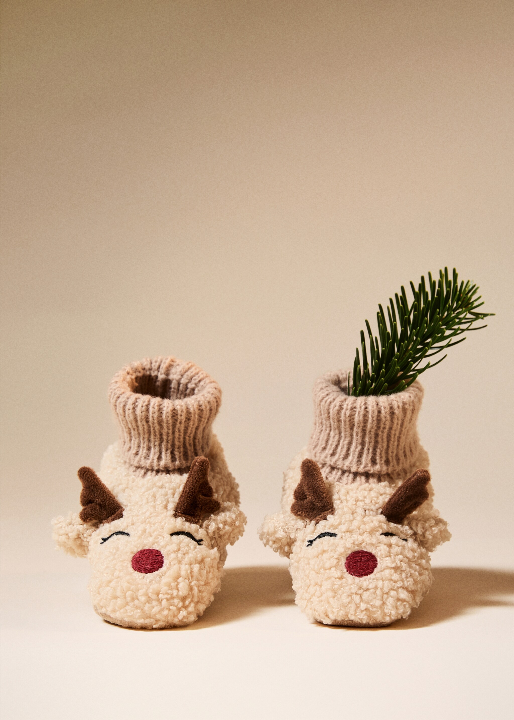 Reindeer lambskin booties - General plane, Sand. Ref: 17097903-00.