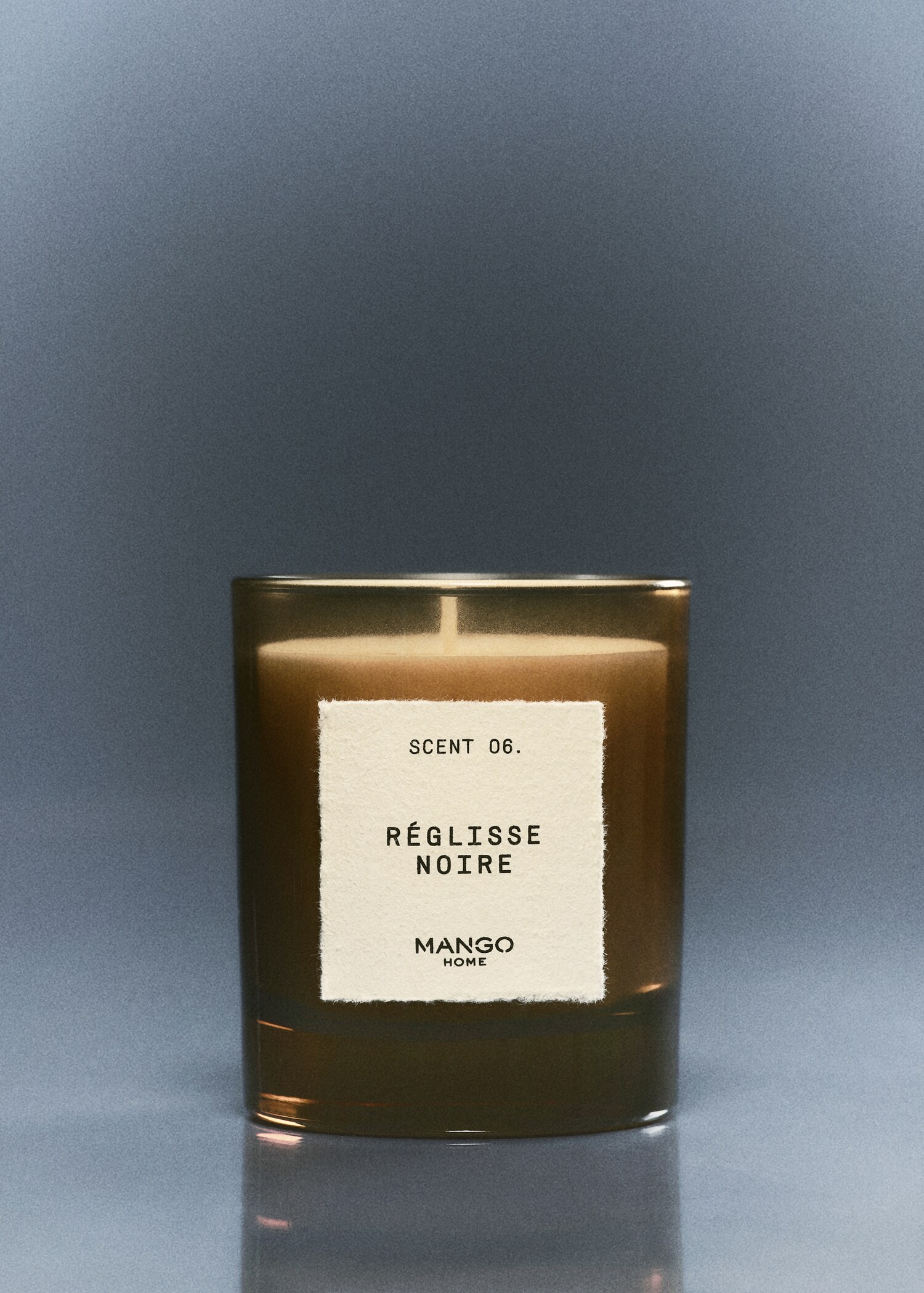 RÉGLISSE BLACK scented candle 200 g - General plane
