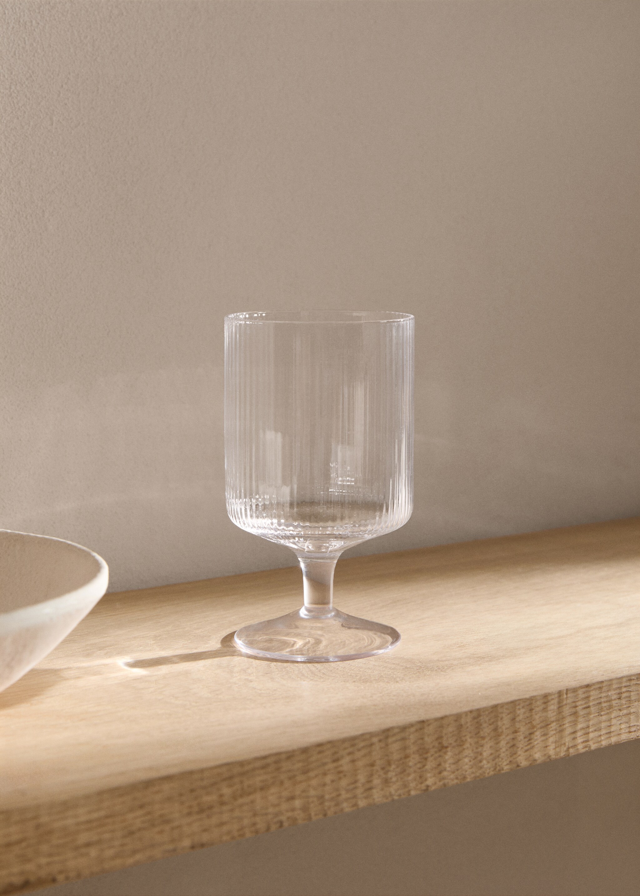 Verre à pied en verre lignes - Plan général