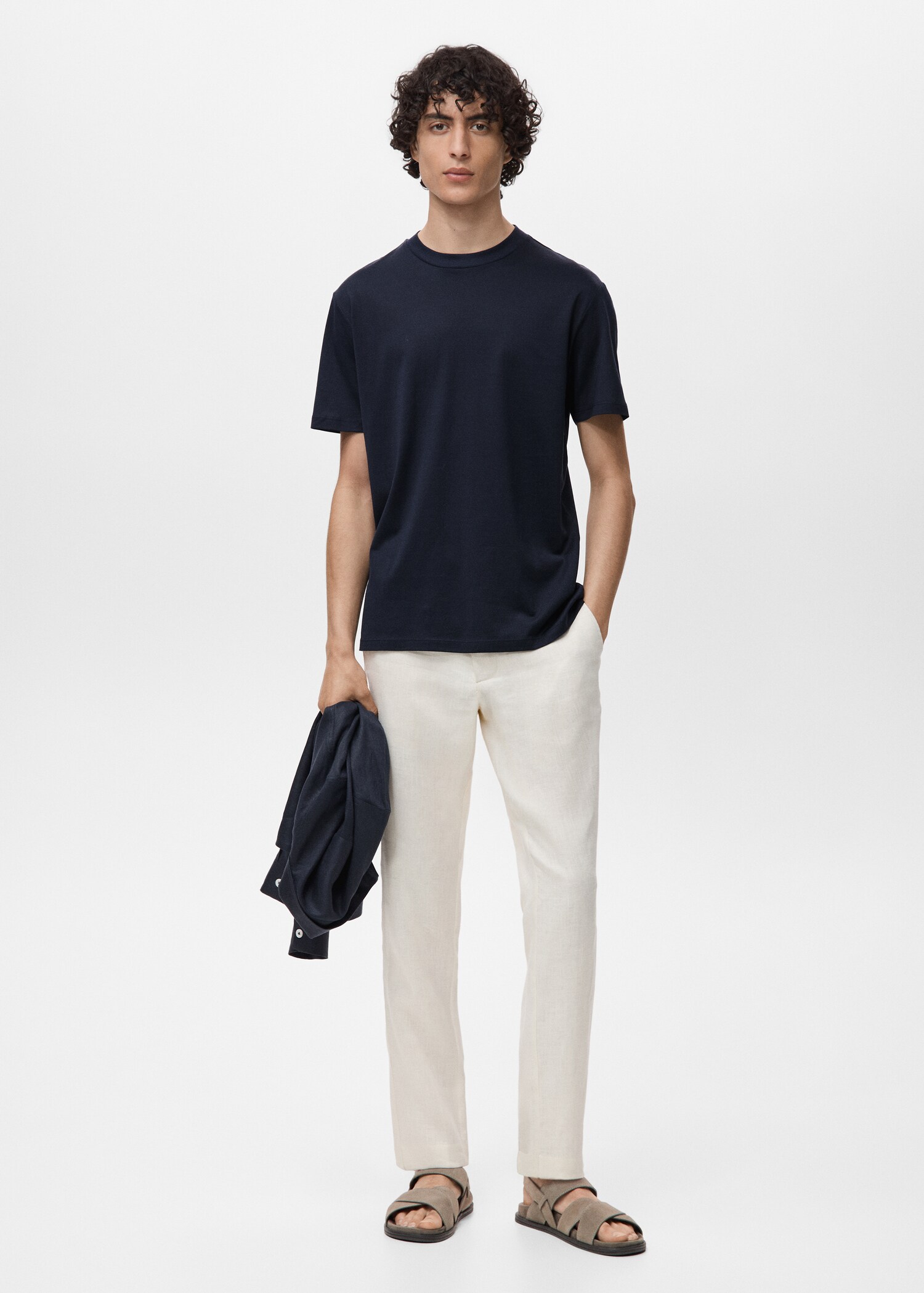 Slim-Fit-T-Shirt aus 100 % Baumwolle - Allgemeine Ansicht
