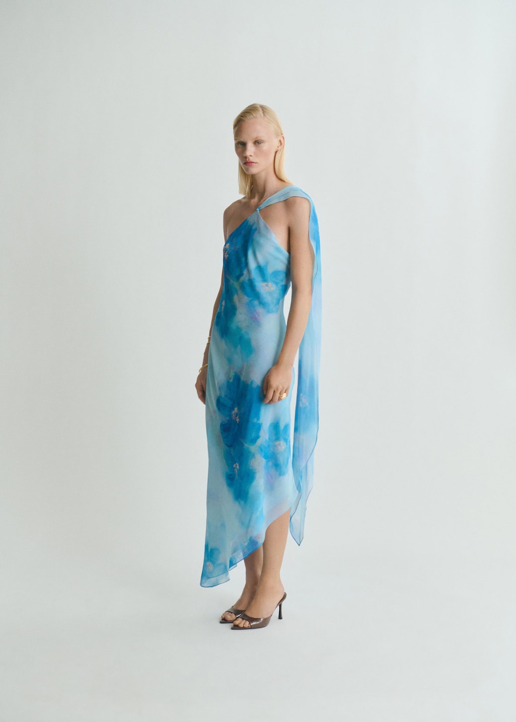 Asymmetrical floral scarf dress blue - Woman - 10 - MANGO