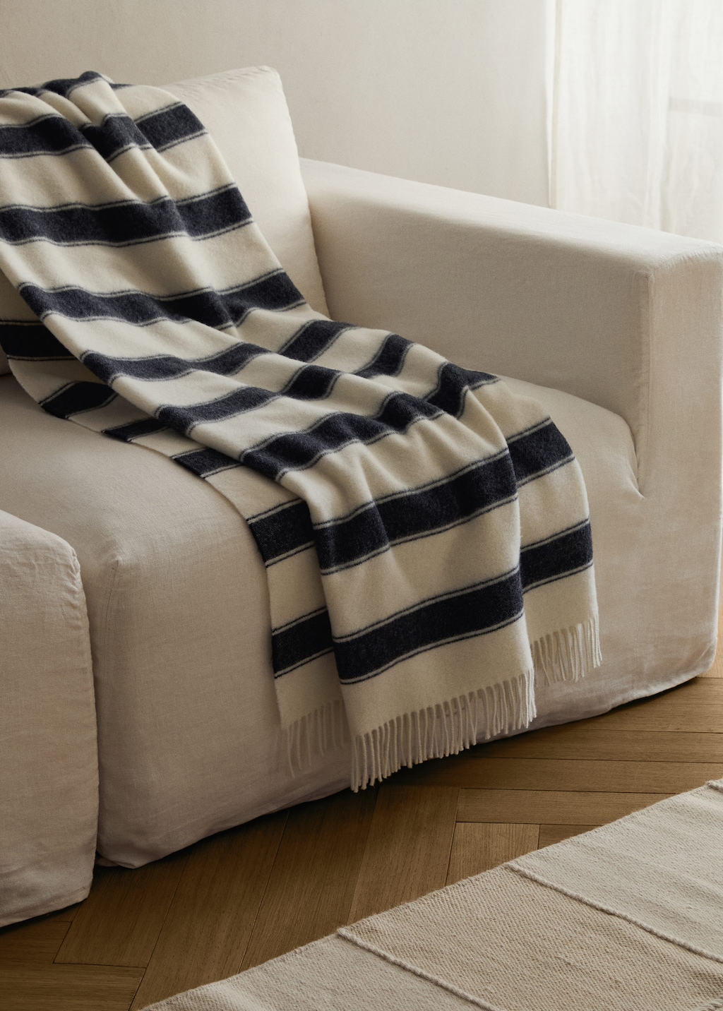 Mango Home Two-colour Striped Wool Blanket White
