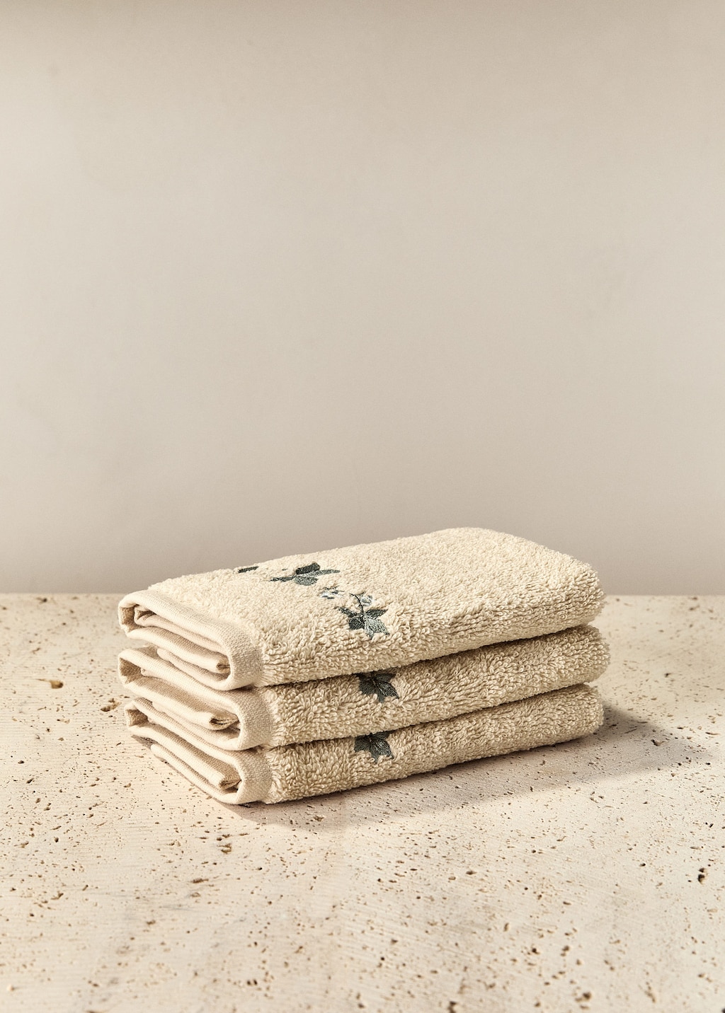 Mango Home Pack Of 3 Towels With Embroidered Flower Sand
