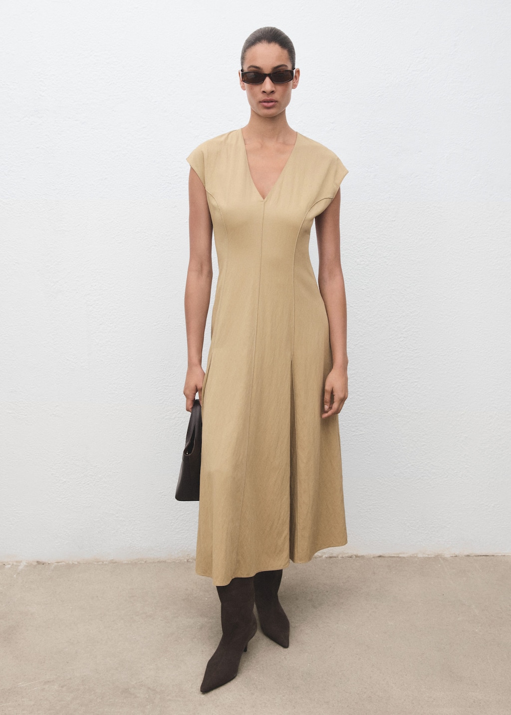 V-neck dress with stitching light/pastel grey - Woman - 6 - MANGO