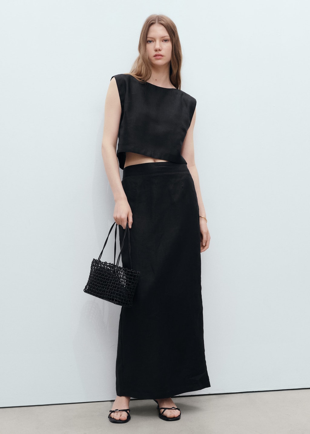 Linen crop top black - Woman - S - MANGO