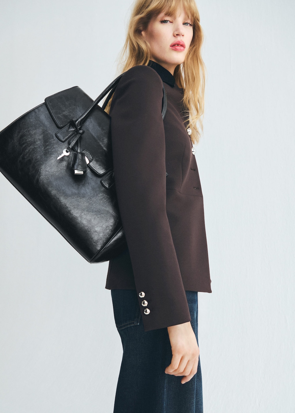 Mango Medium City Handbag With Flap Black