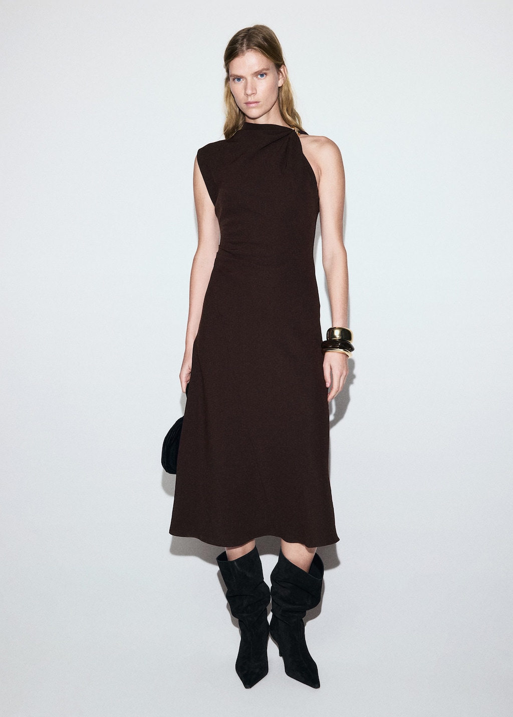 Mango Robe À Col Asymétrique Avec Détail Métallique Marron - Femme - L -  In Brown