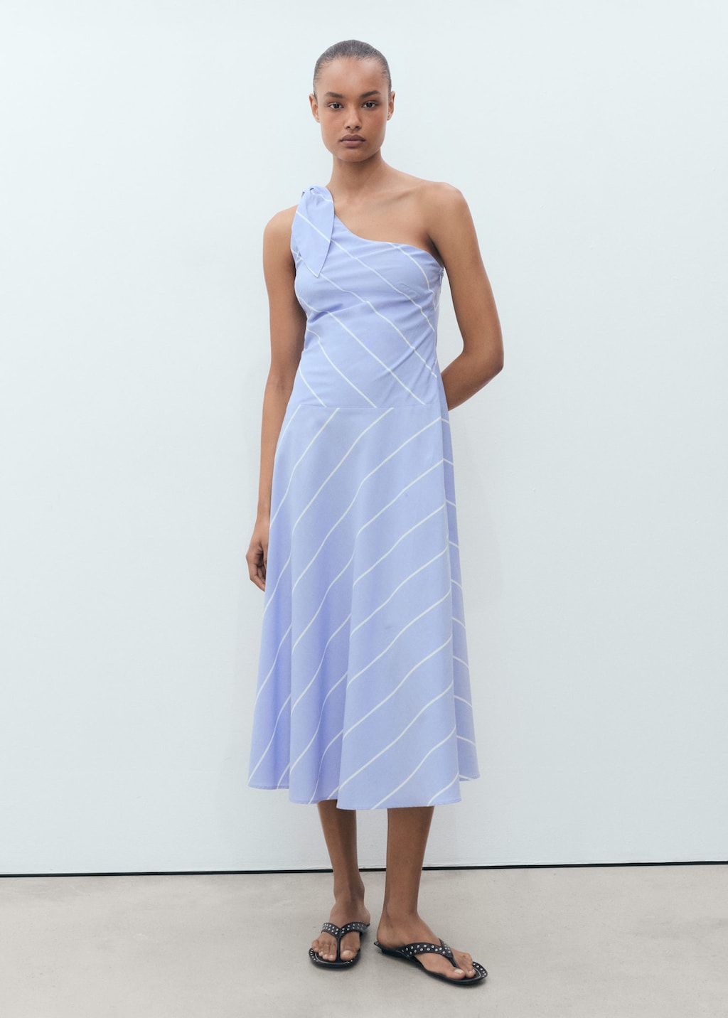 Asymmetrical striped dress with knot blue - Woman - 8 - MANGO