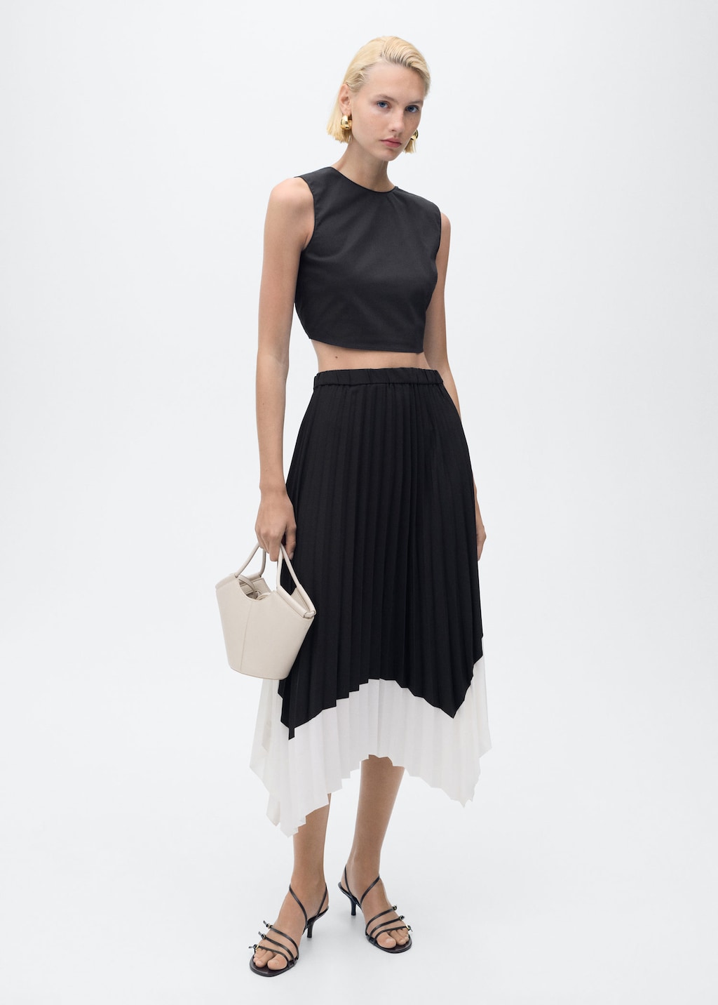 Pleated asymmetric skirt black – Woman – M – MANGO