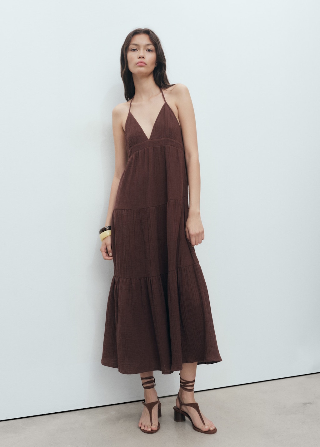 V-neck cotton dress chocolate - Woman - 10 - MANGO