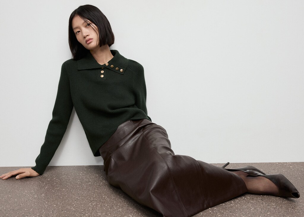 Ribbed polo-neck sweater with buttons