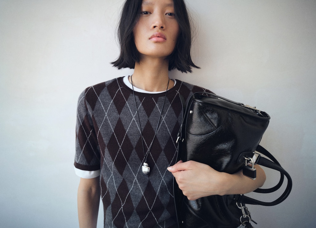 Metal pendant necklace