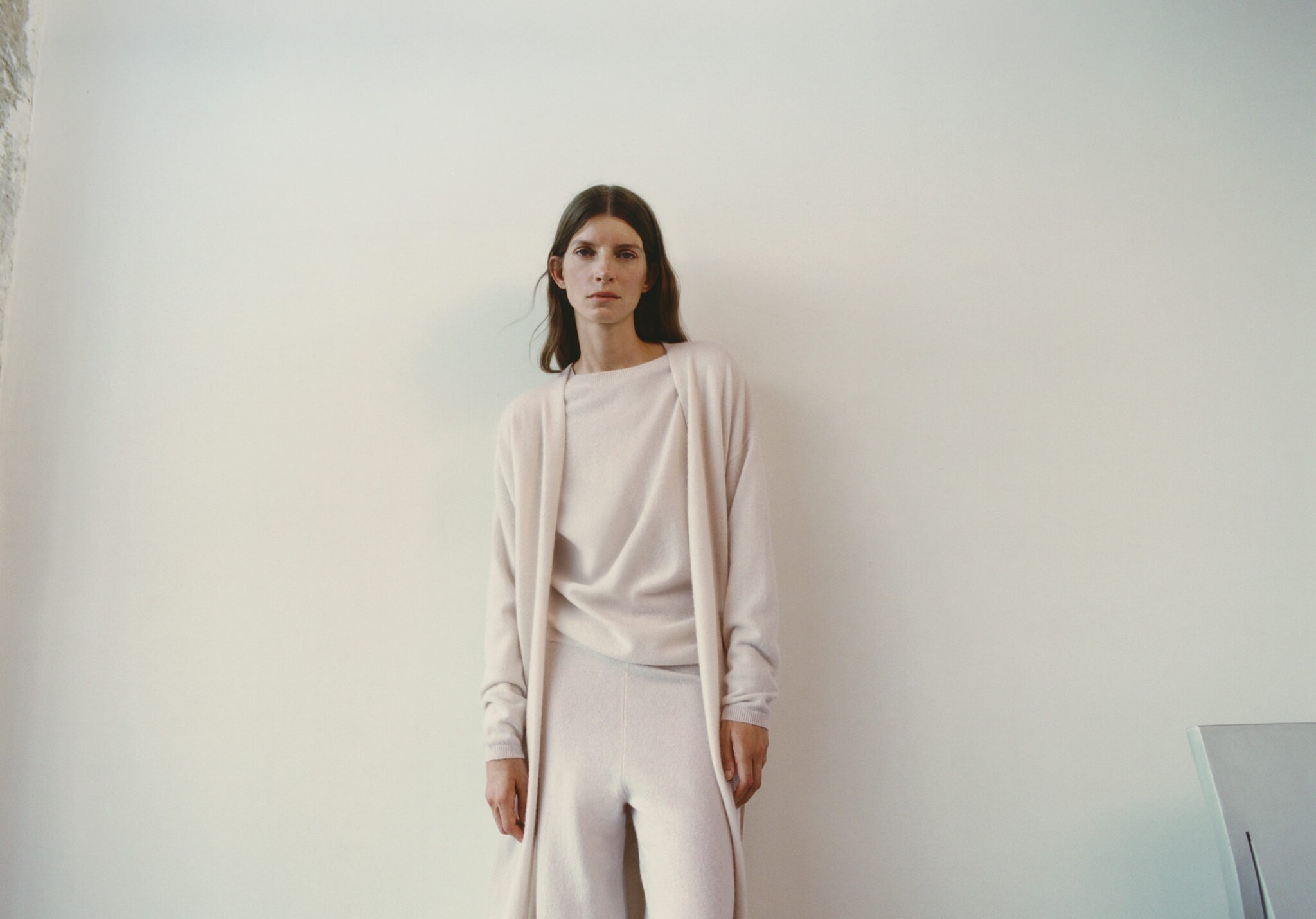 Cárdigan 100% cashmere diseño largo - Plano panorámico