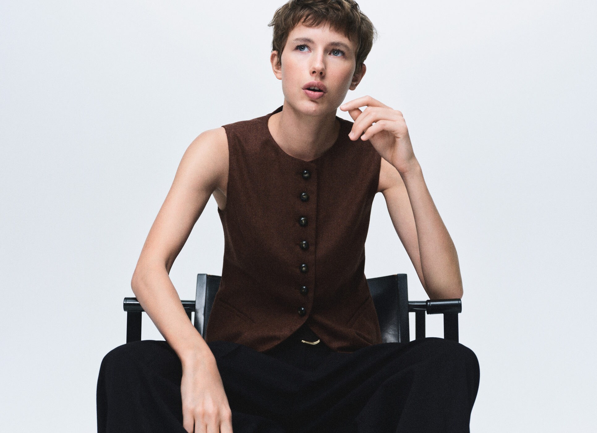 Wool-blend gilet with buttons - Panoramic plane