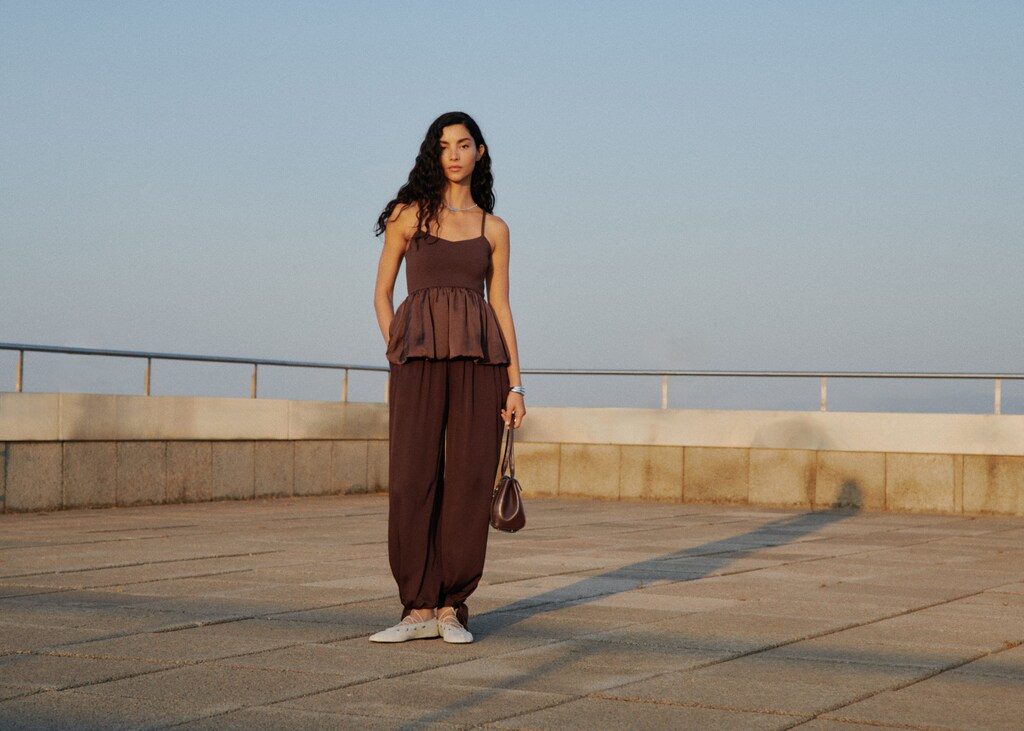 Combined fabric top with crossed back - image 3