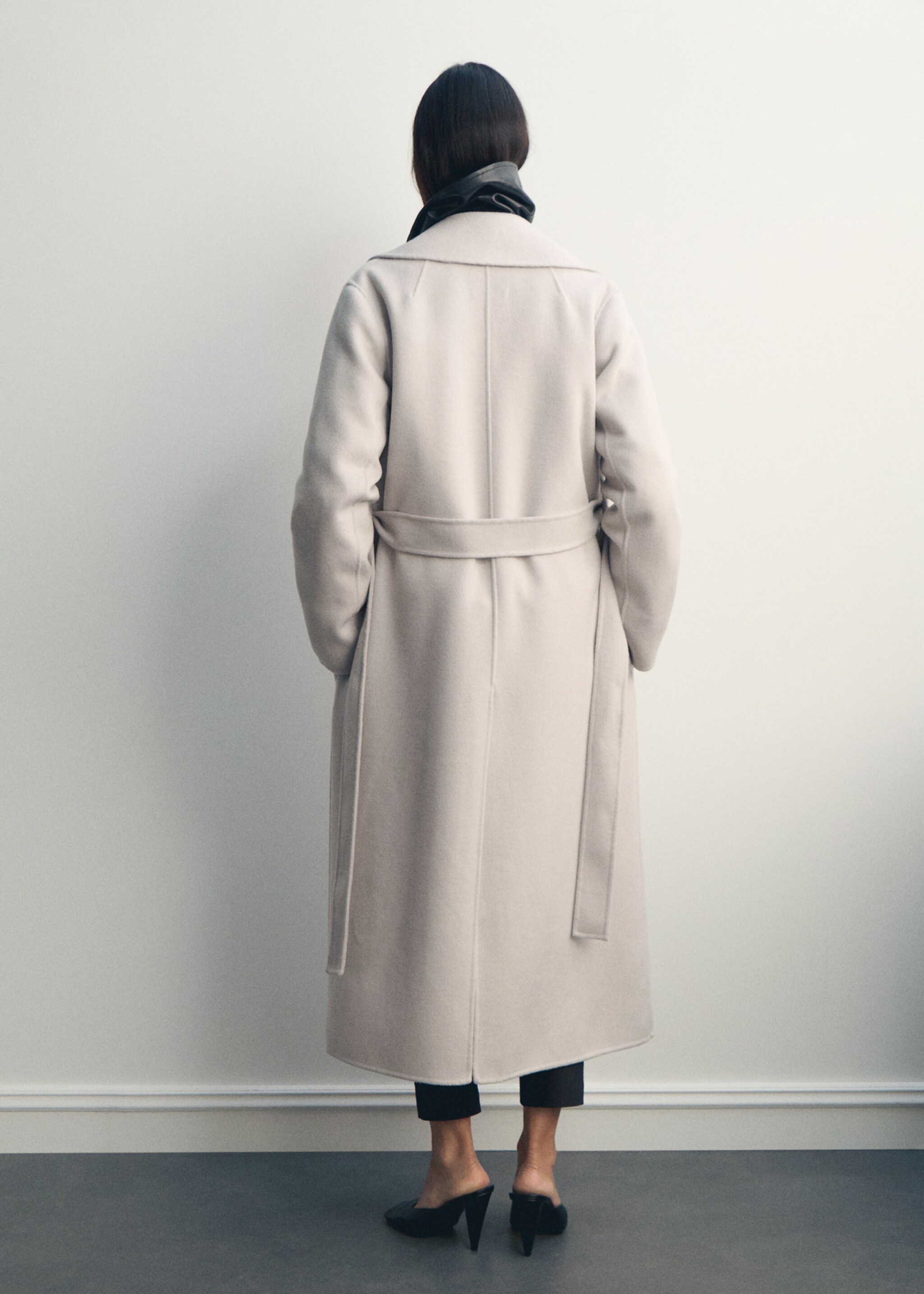 Handmade wool coat with belt - Reverse of the article, Ice Grey. Ref: 17005794-01.
