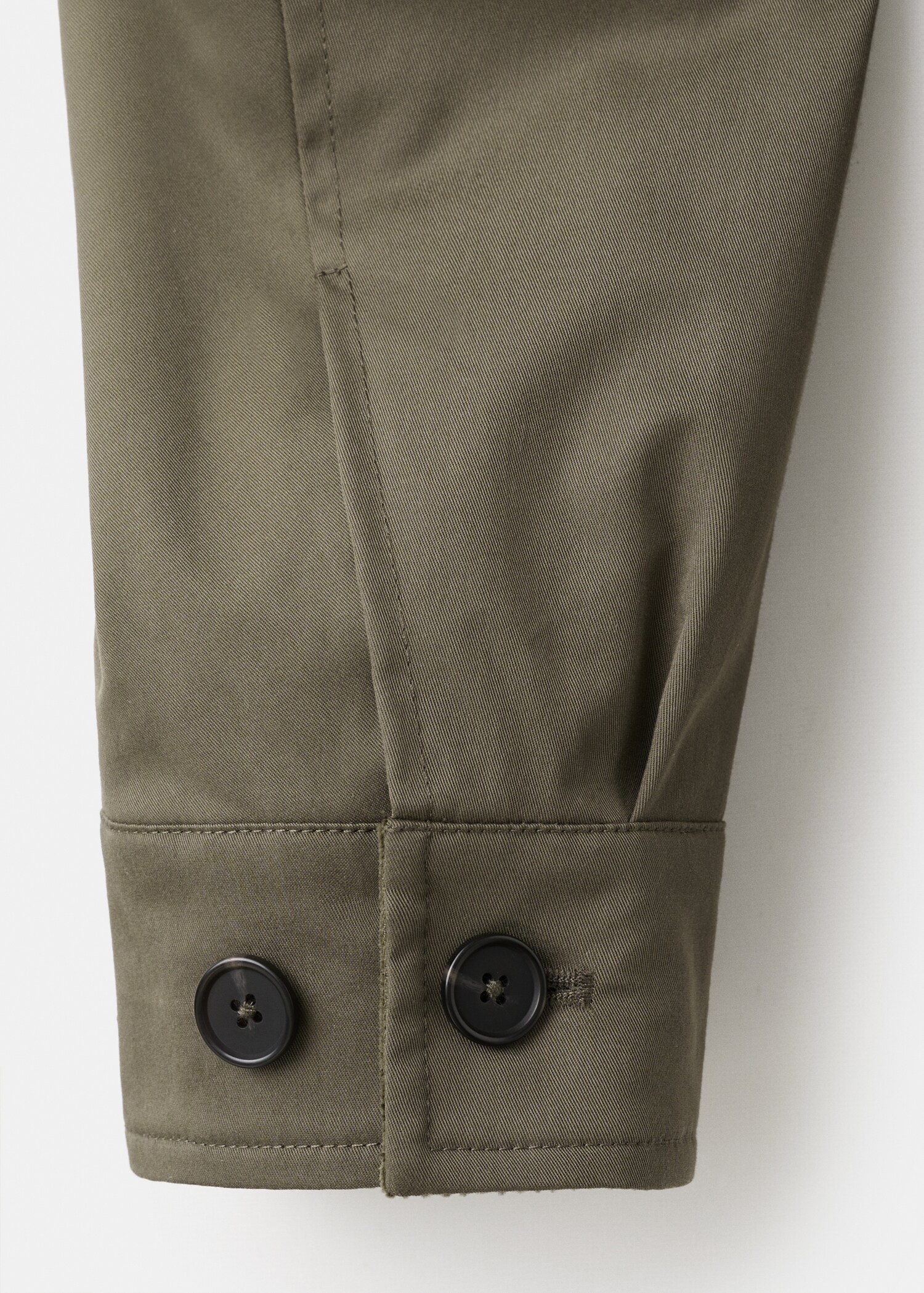 Water-repellent jacket with pockets - Details of the article 0
