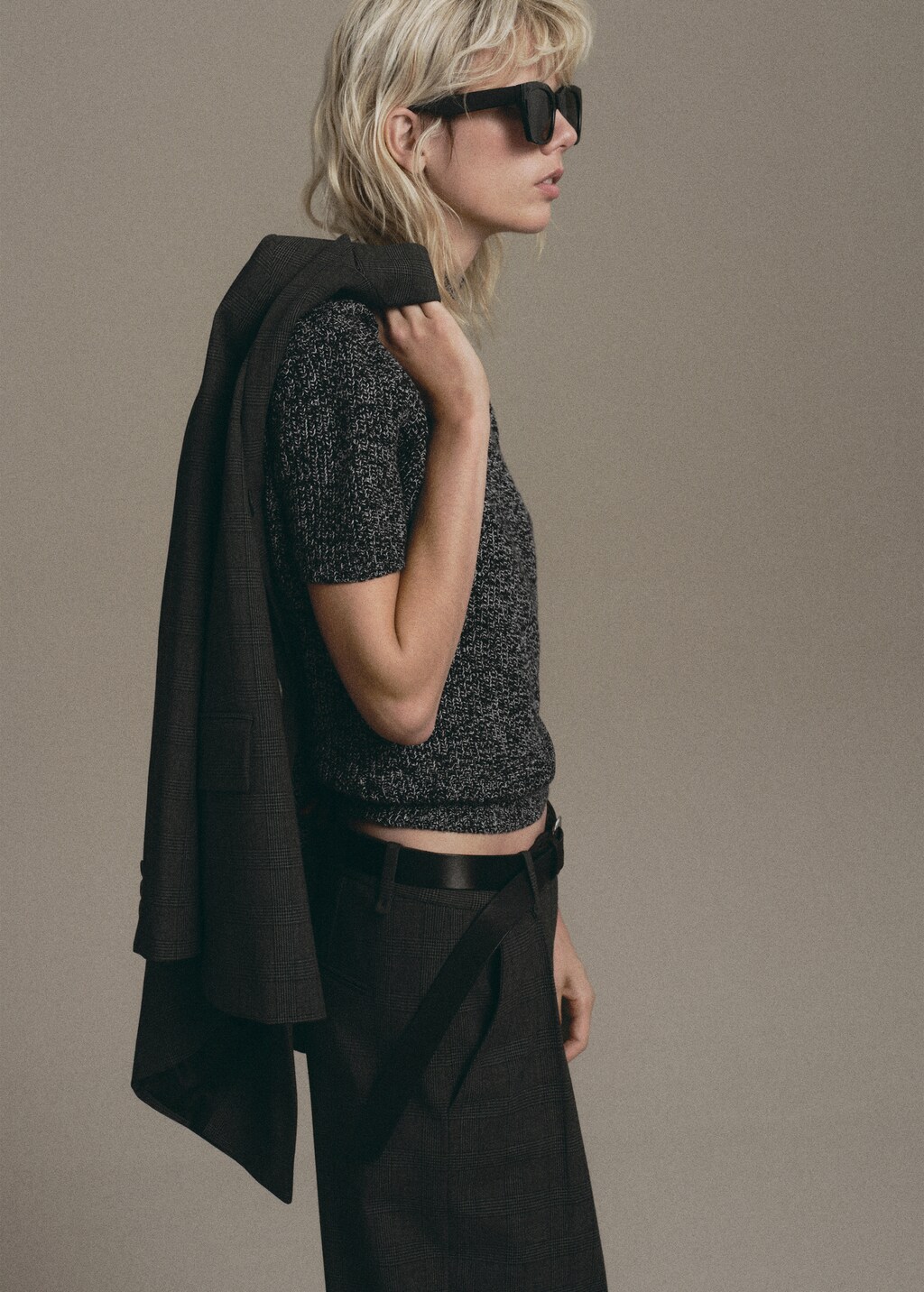 Heathered jersey with a Perkins collar