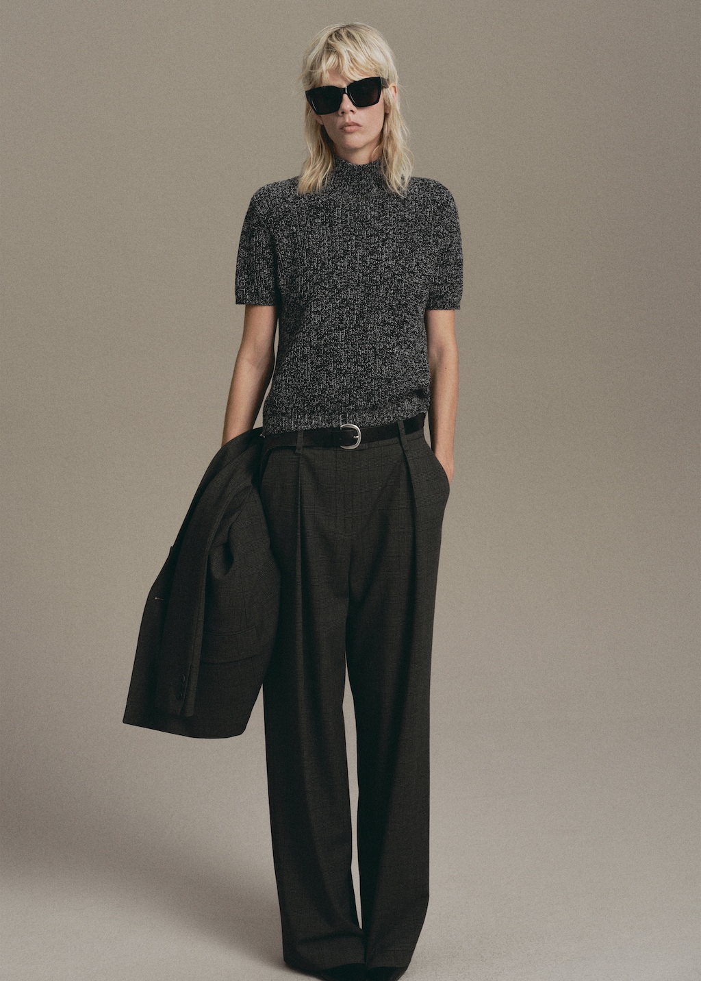 Heathered jersey with a Perkins collar