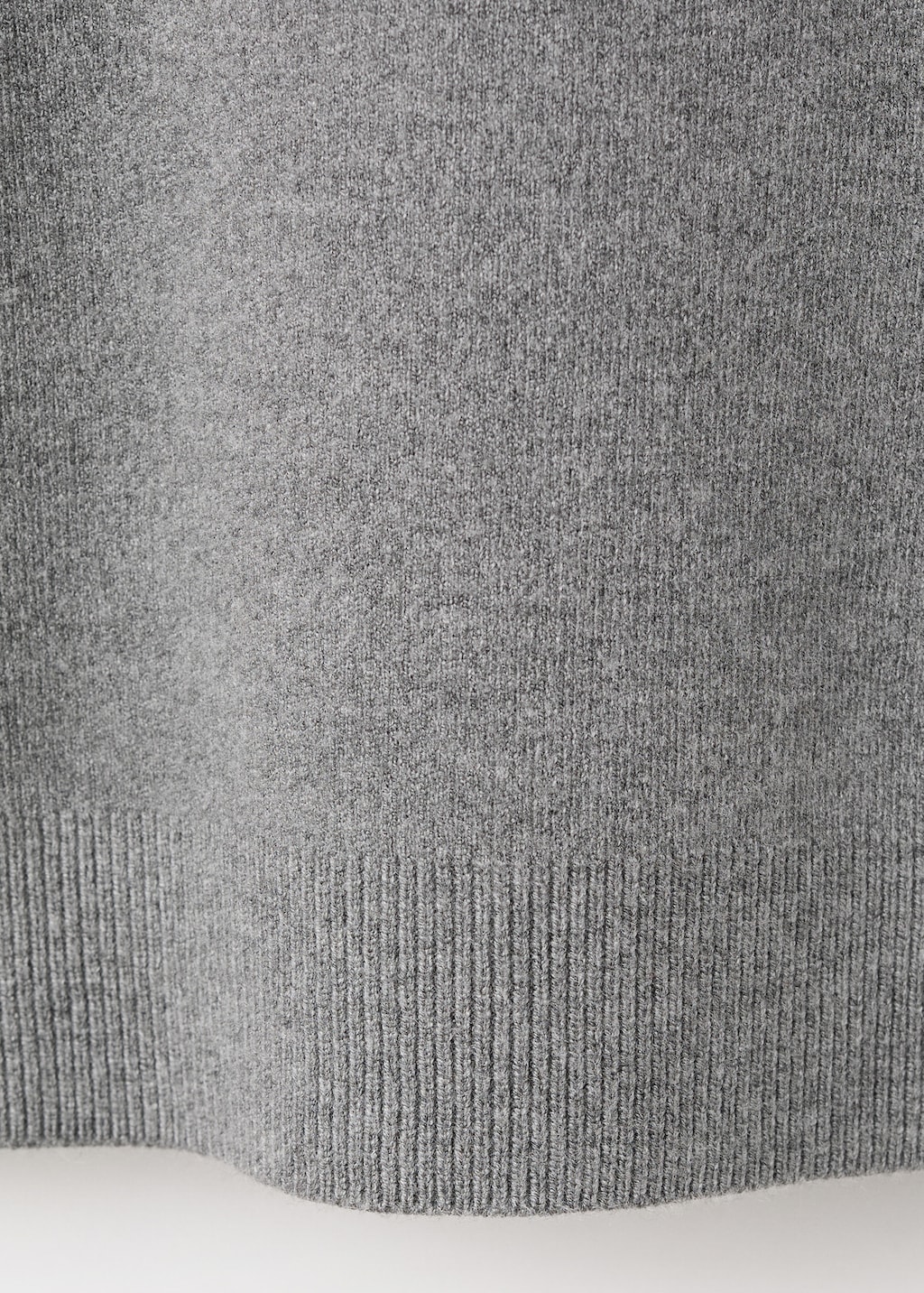 Turtleneck sweater with zip