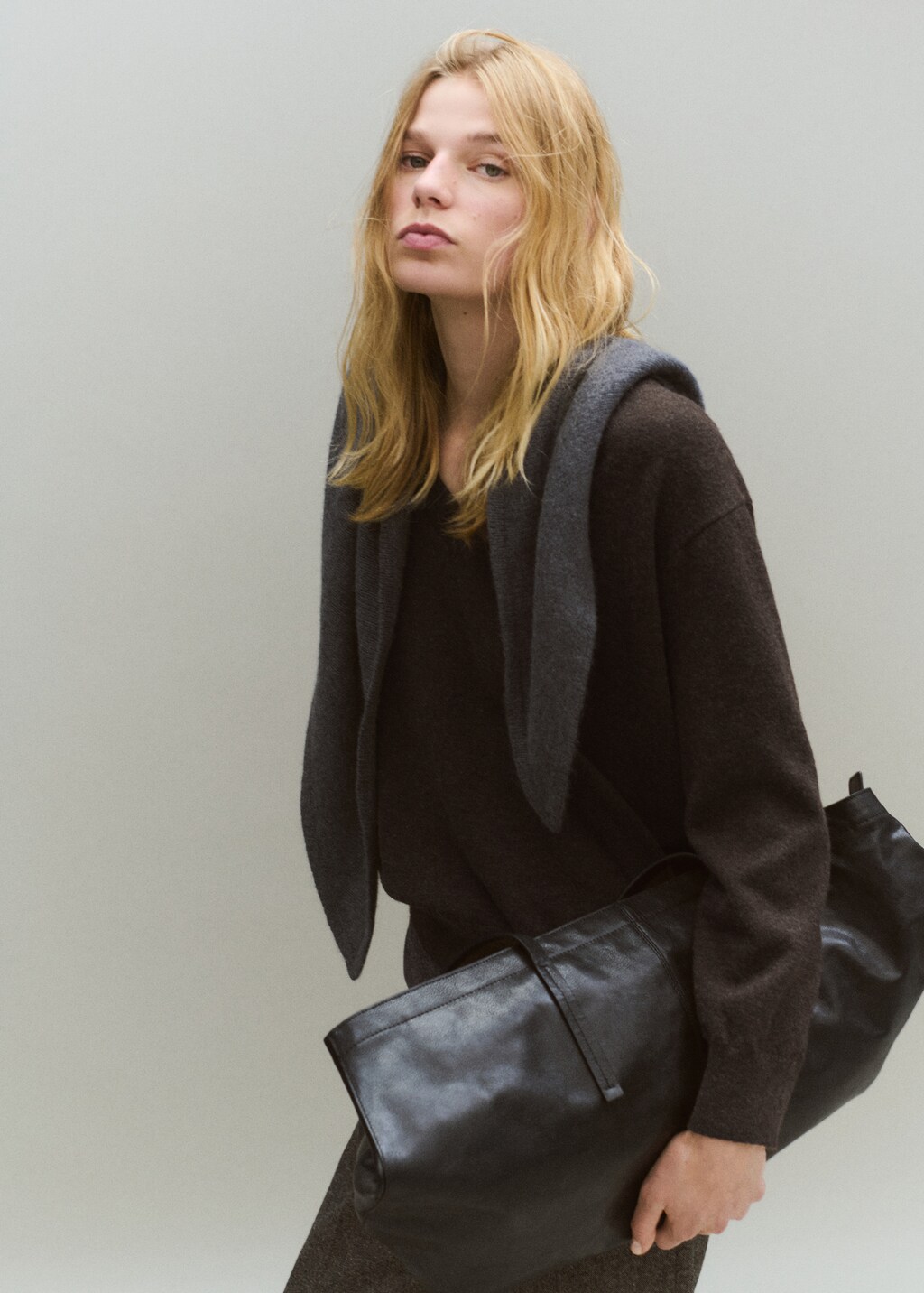 Fine-knit V-neck sweater