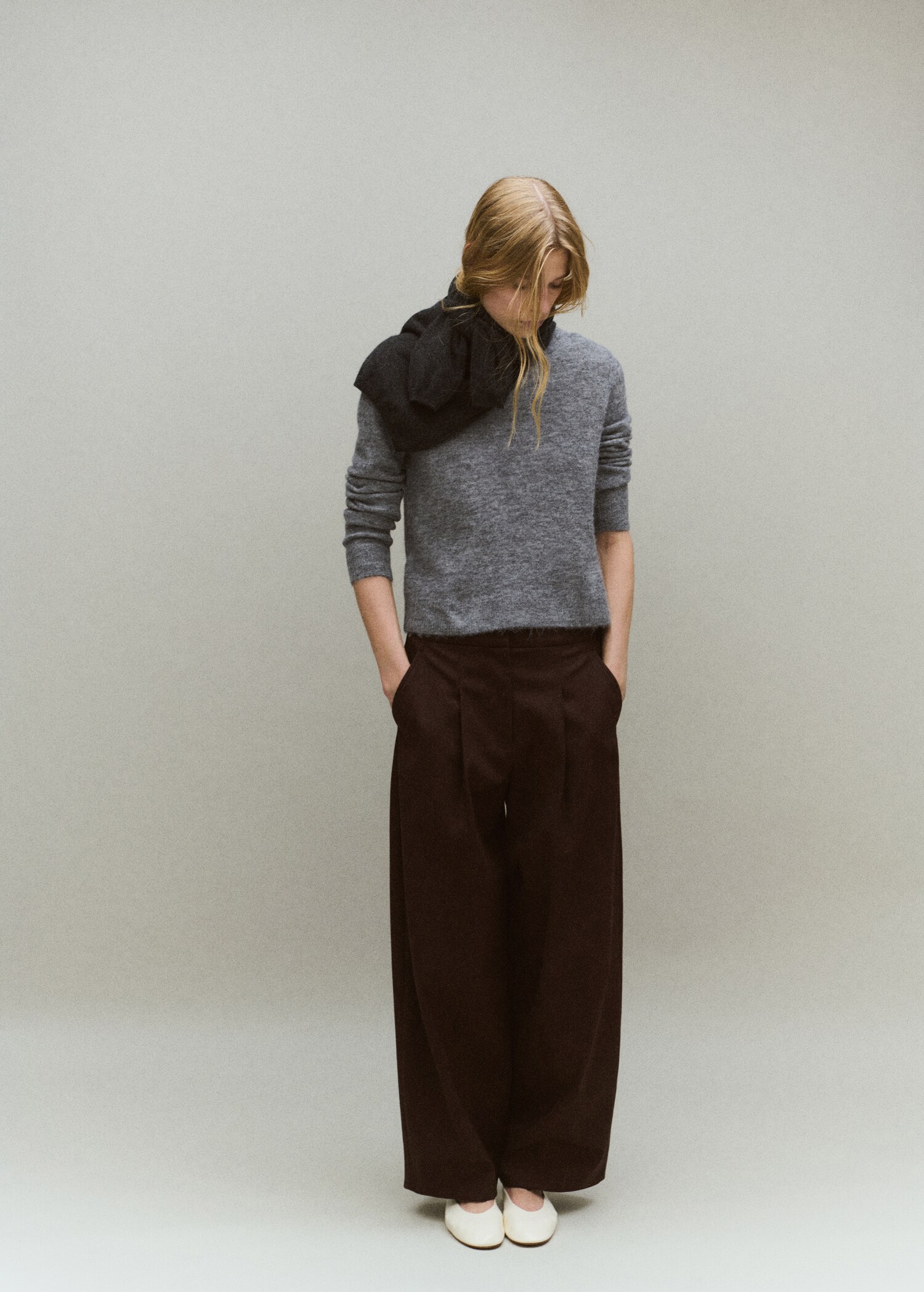 Knitted wool blend sweater - General plane