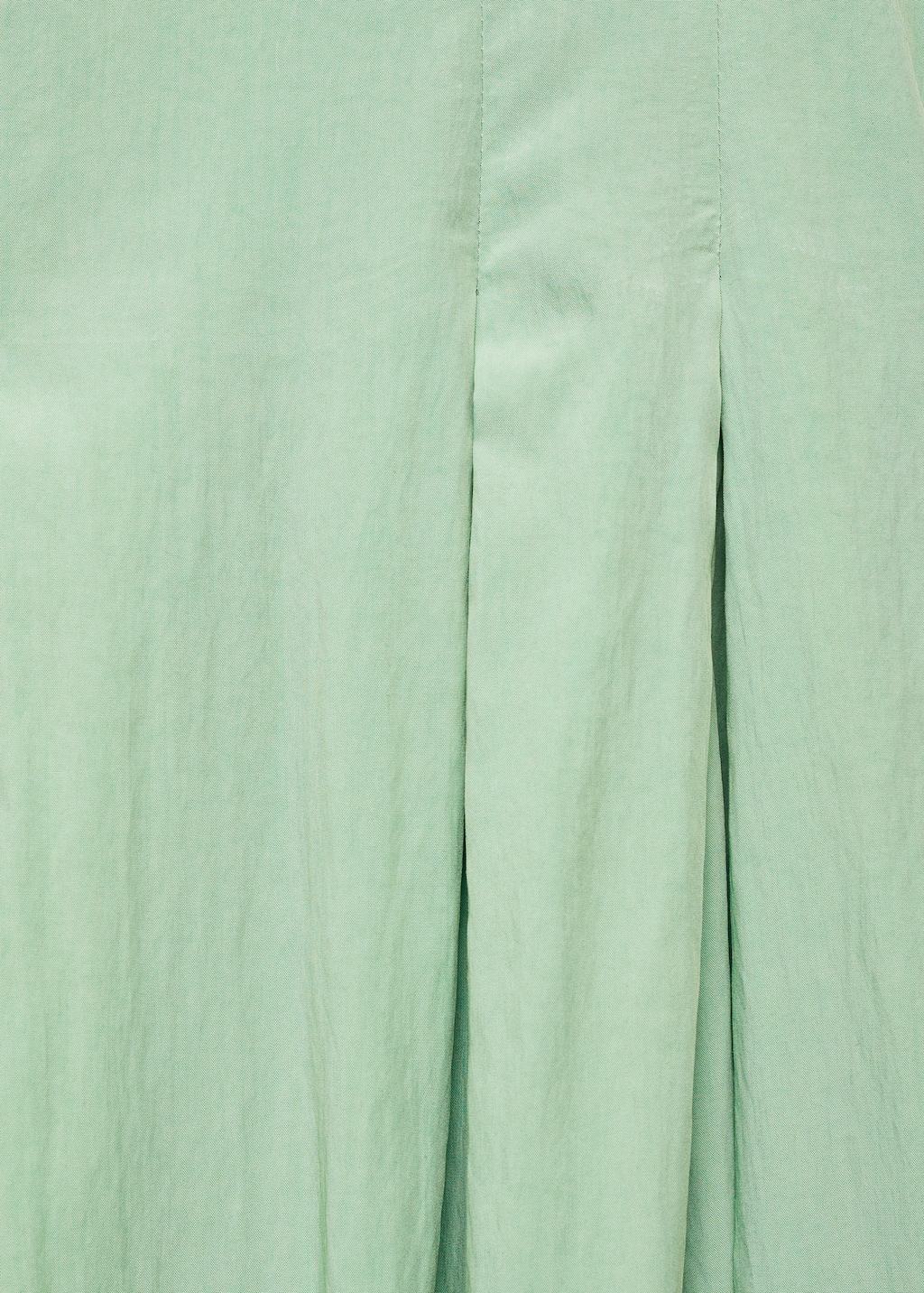 Midi-dress with pleats