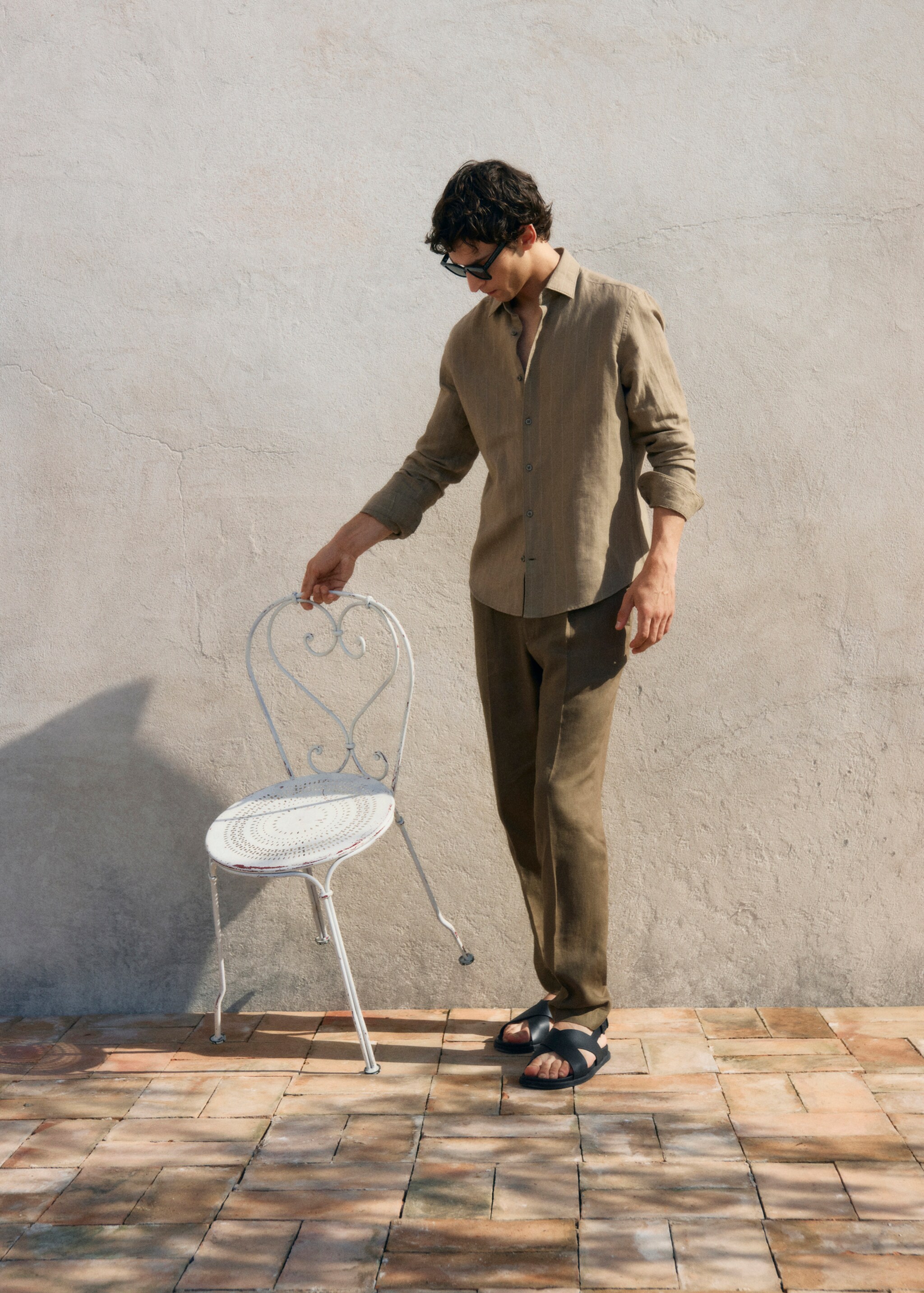 Linen pinstripe shirt - Details of the article 5
