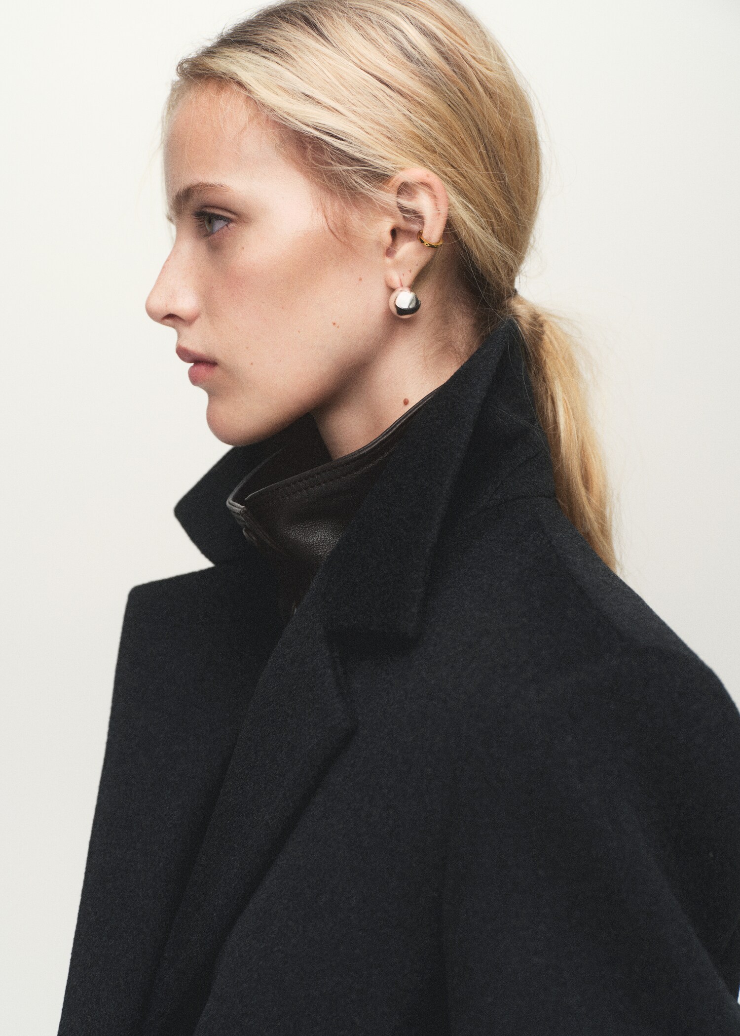 Manteau en laine à double boutonnage - Détail de l'article 1