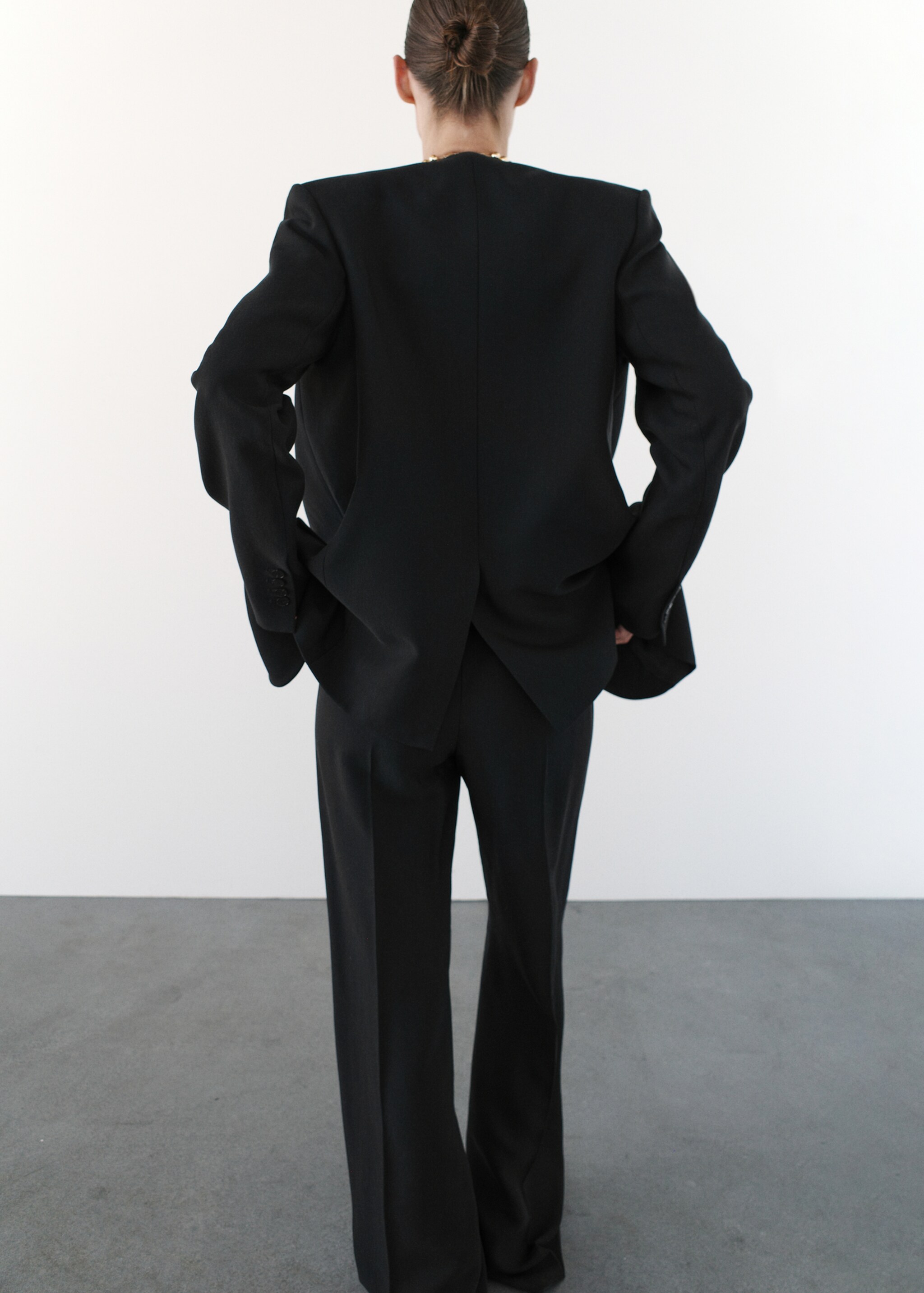 Straight-fit suit pants - Reverse of the article, Black. Ref: 17016363-01.