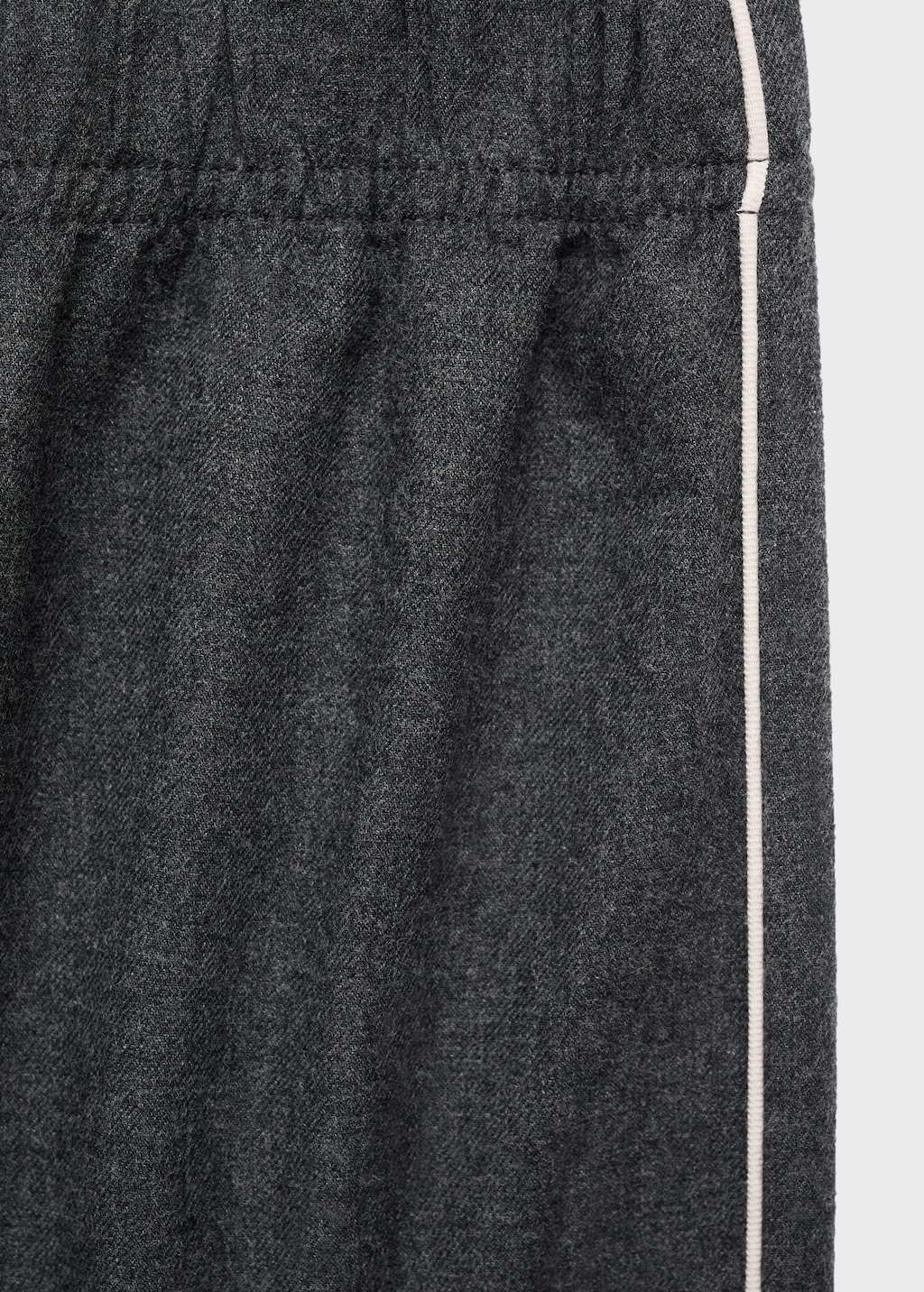 Cotton flannel pants with contrasting piping