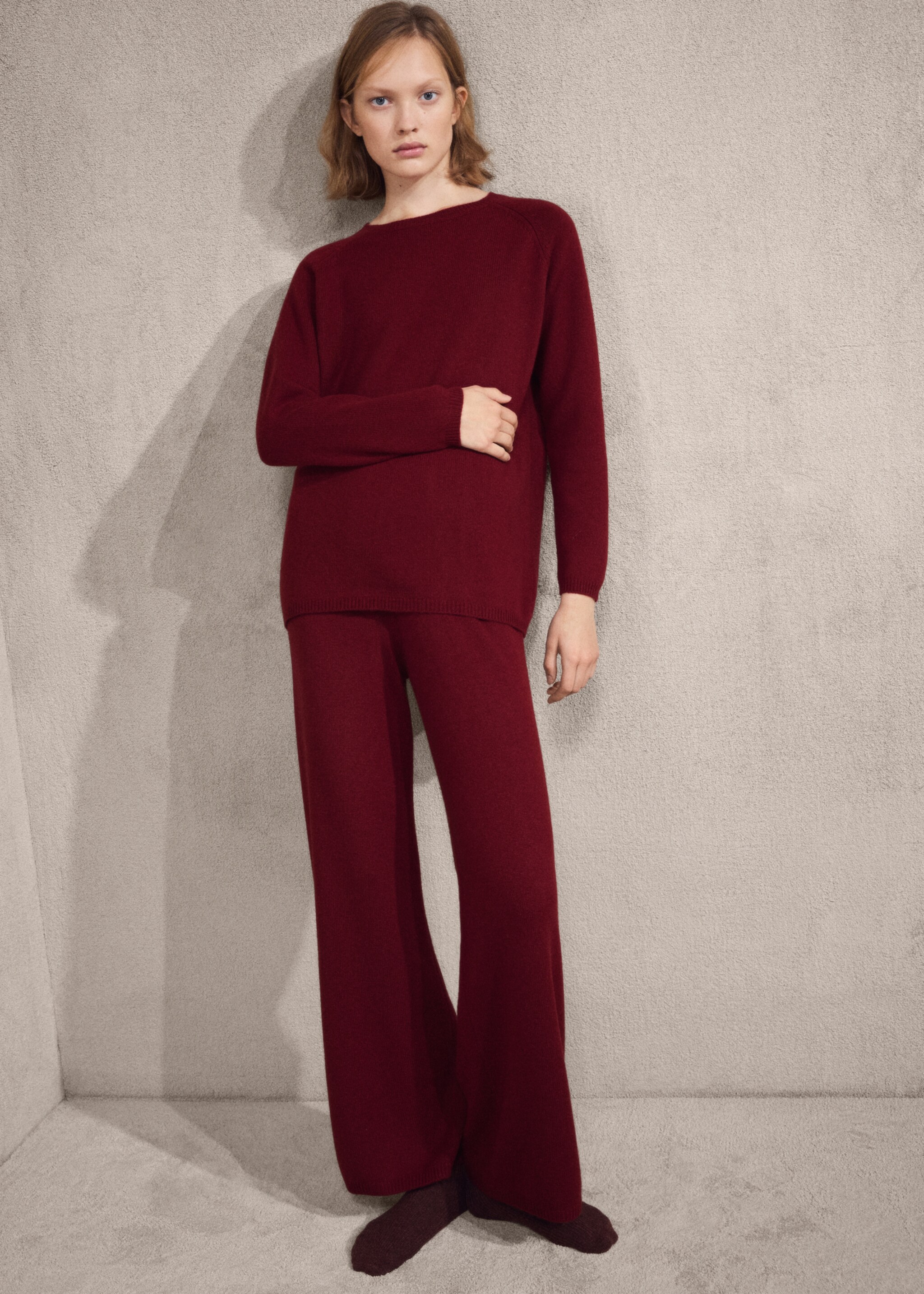 Thick cashmere trousers - General plane, Red. Ref: 17017131-01.