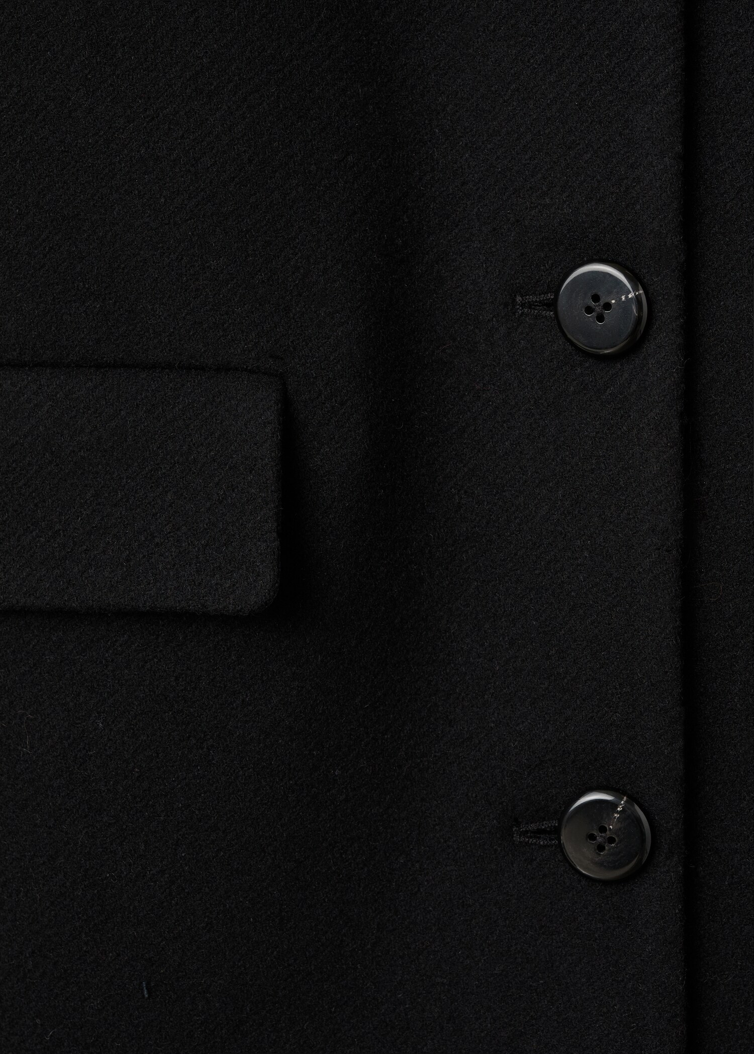 Wool coat with fur collar - Details of the article 8