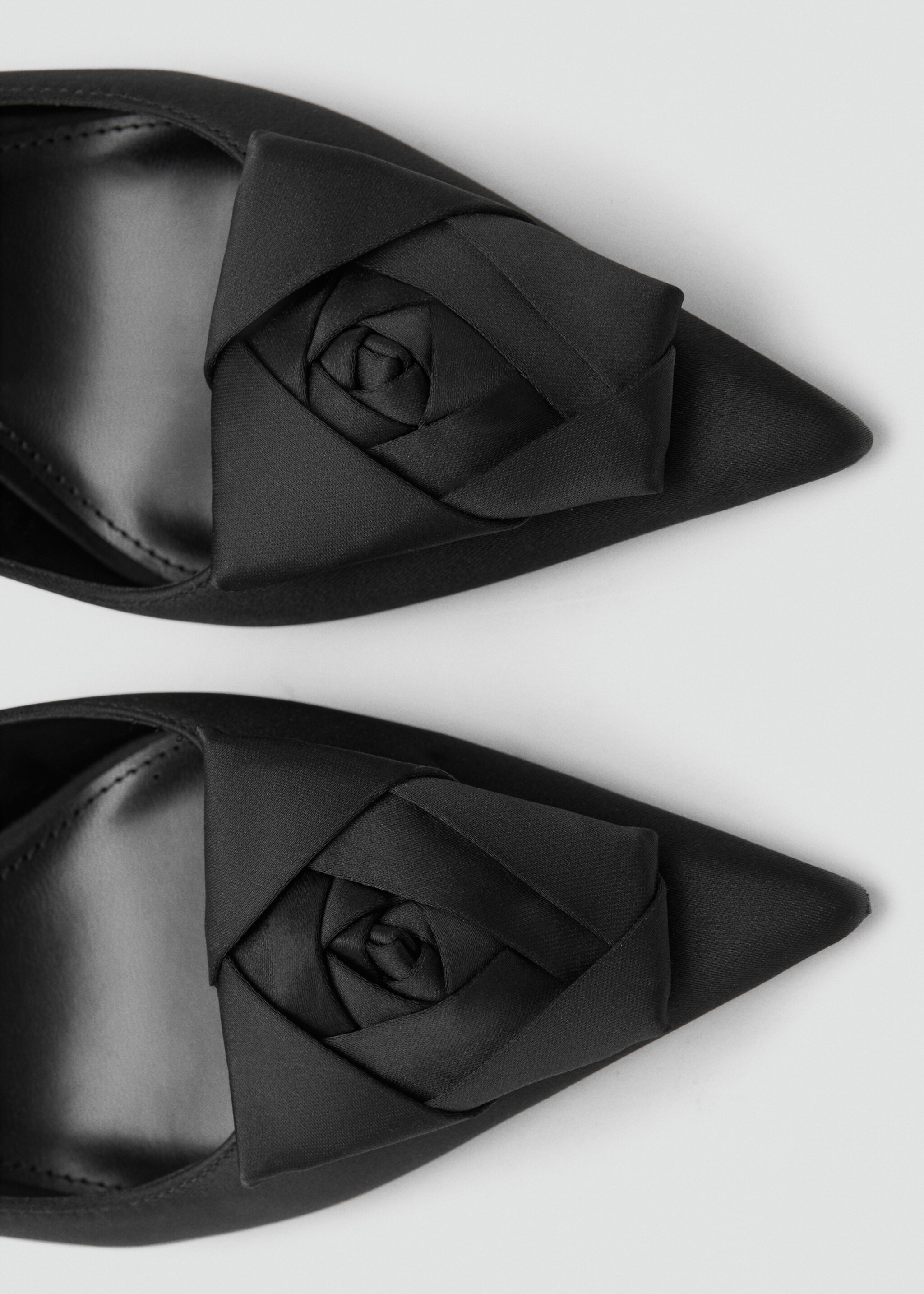 Satin floral shoes - Details of the article 2, Black. Ref: 17019102-01.