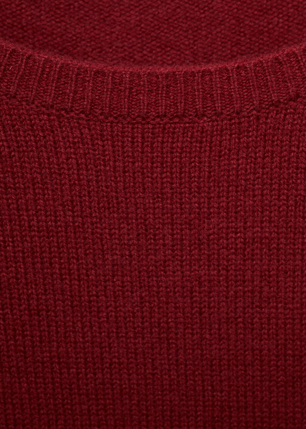 Thick cashmere sweater