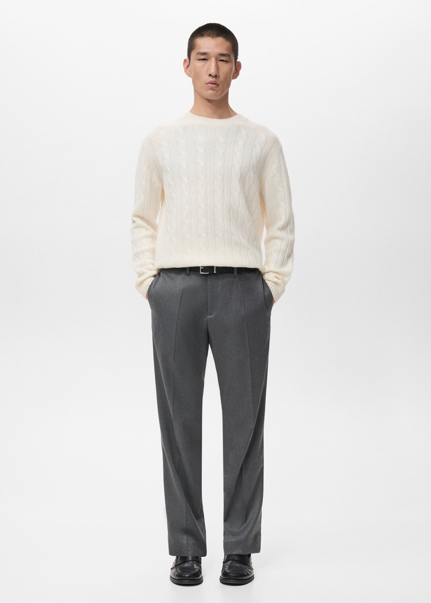 Flowy straight-fit trousers - General plane