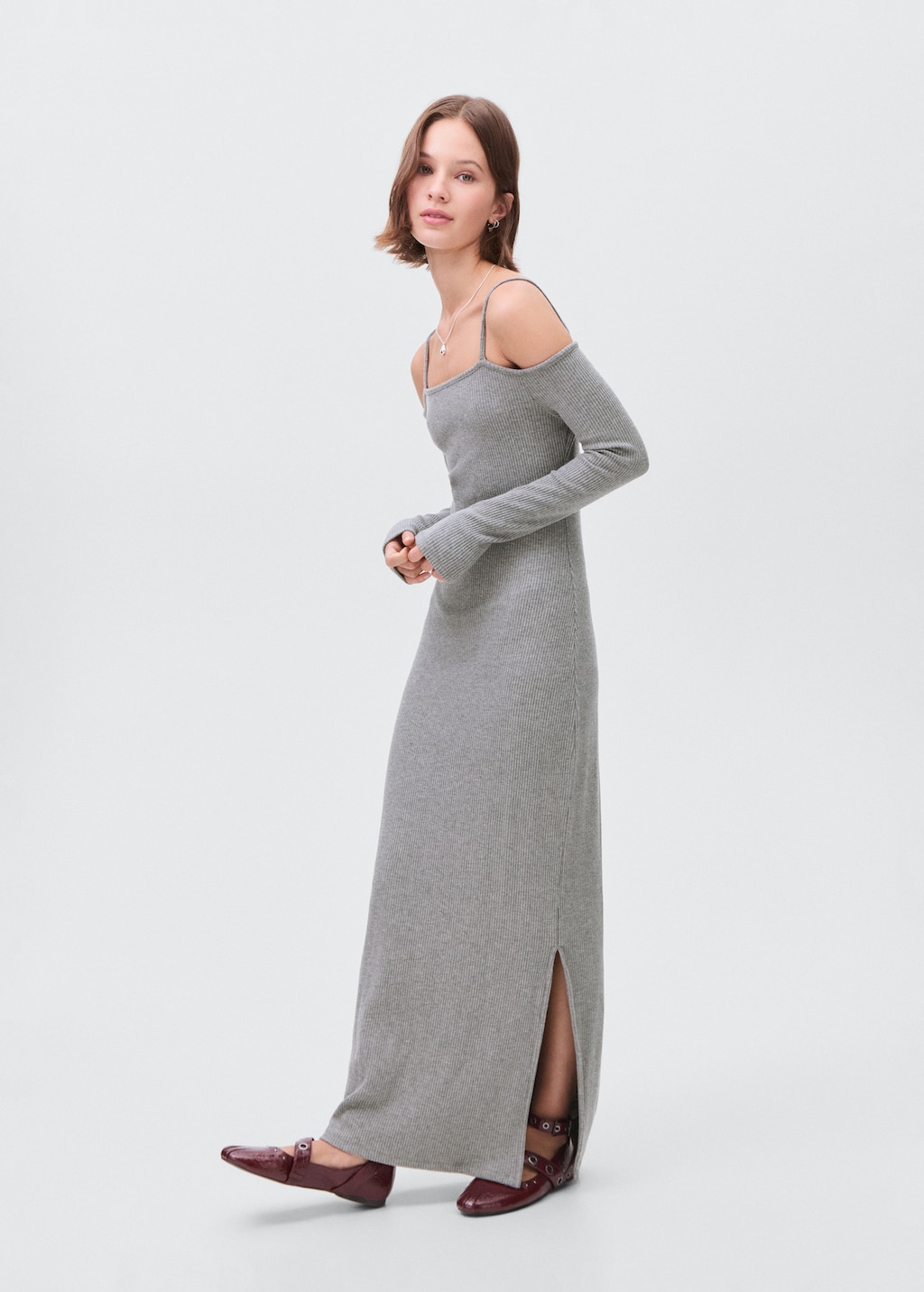 Knitted dress with cut-out