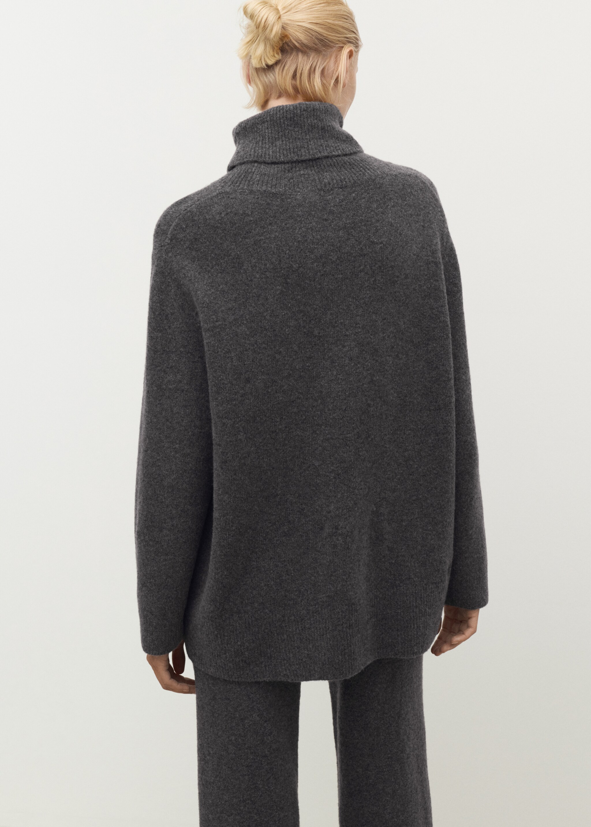 Pull-over maille col montant - Verso de l’article, Gris anthracite. Ref: 17034101-01.